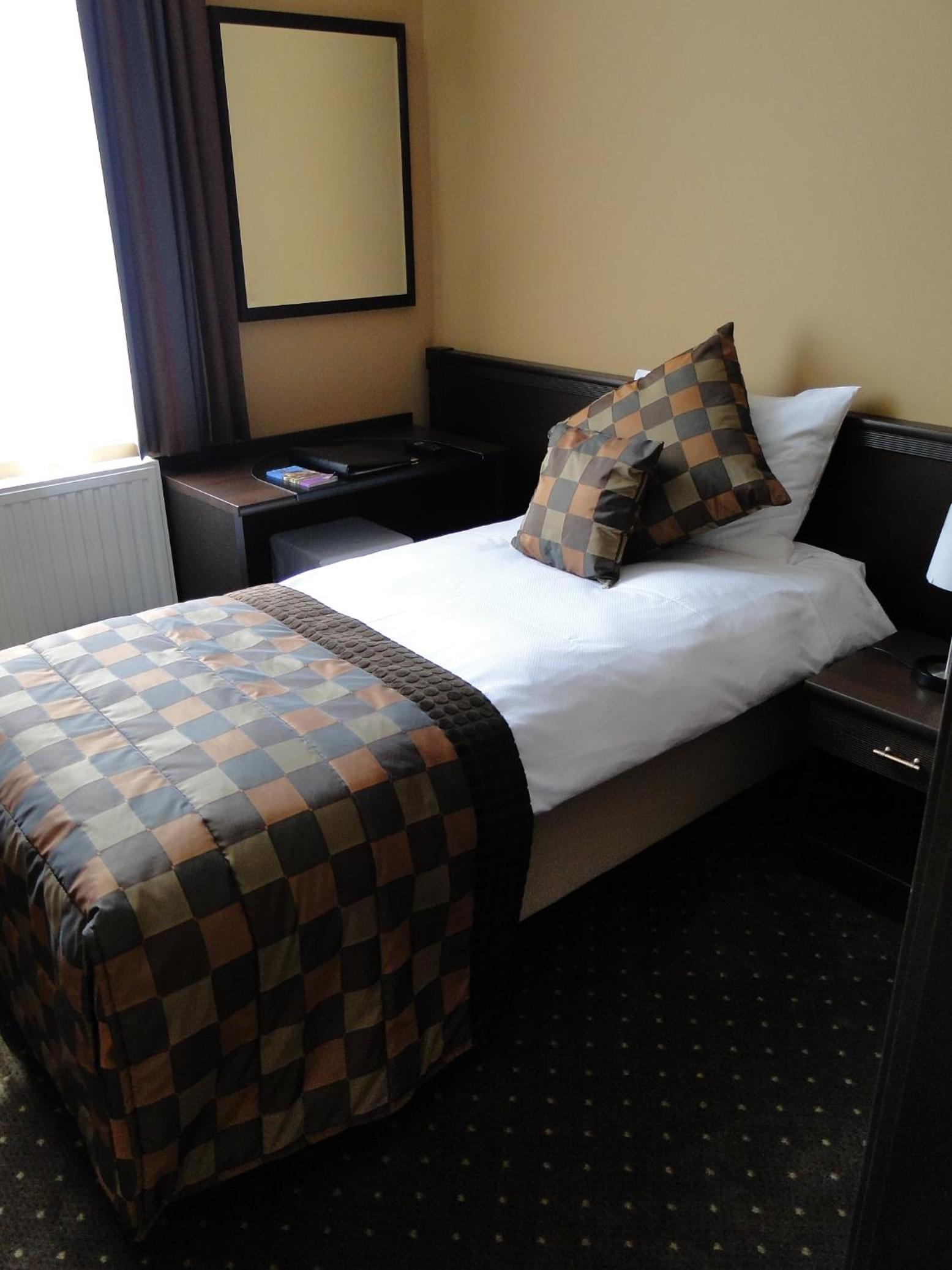 Single Room photo 3