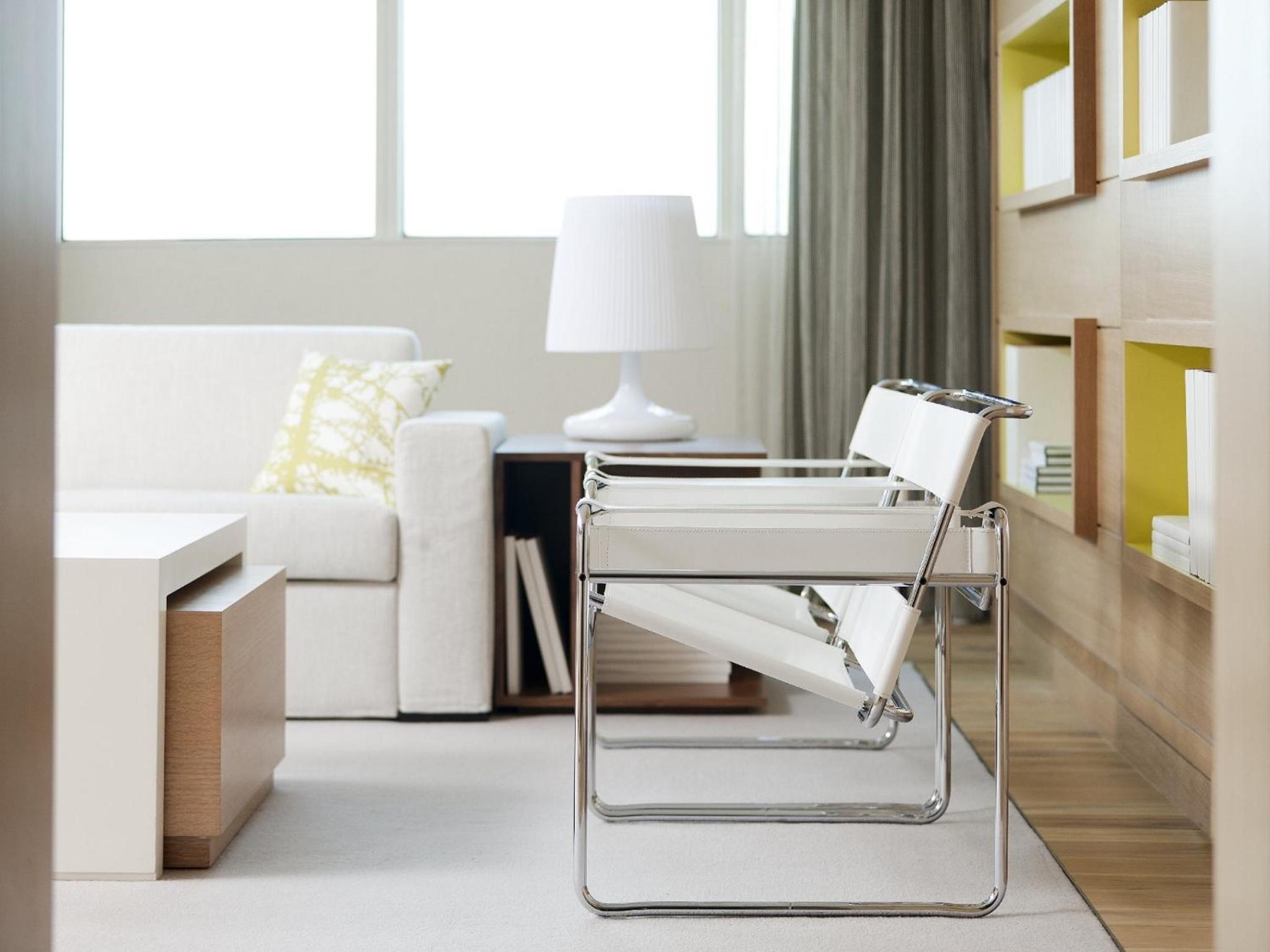 Suite - Photo 4