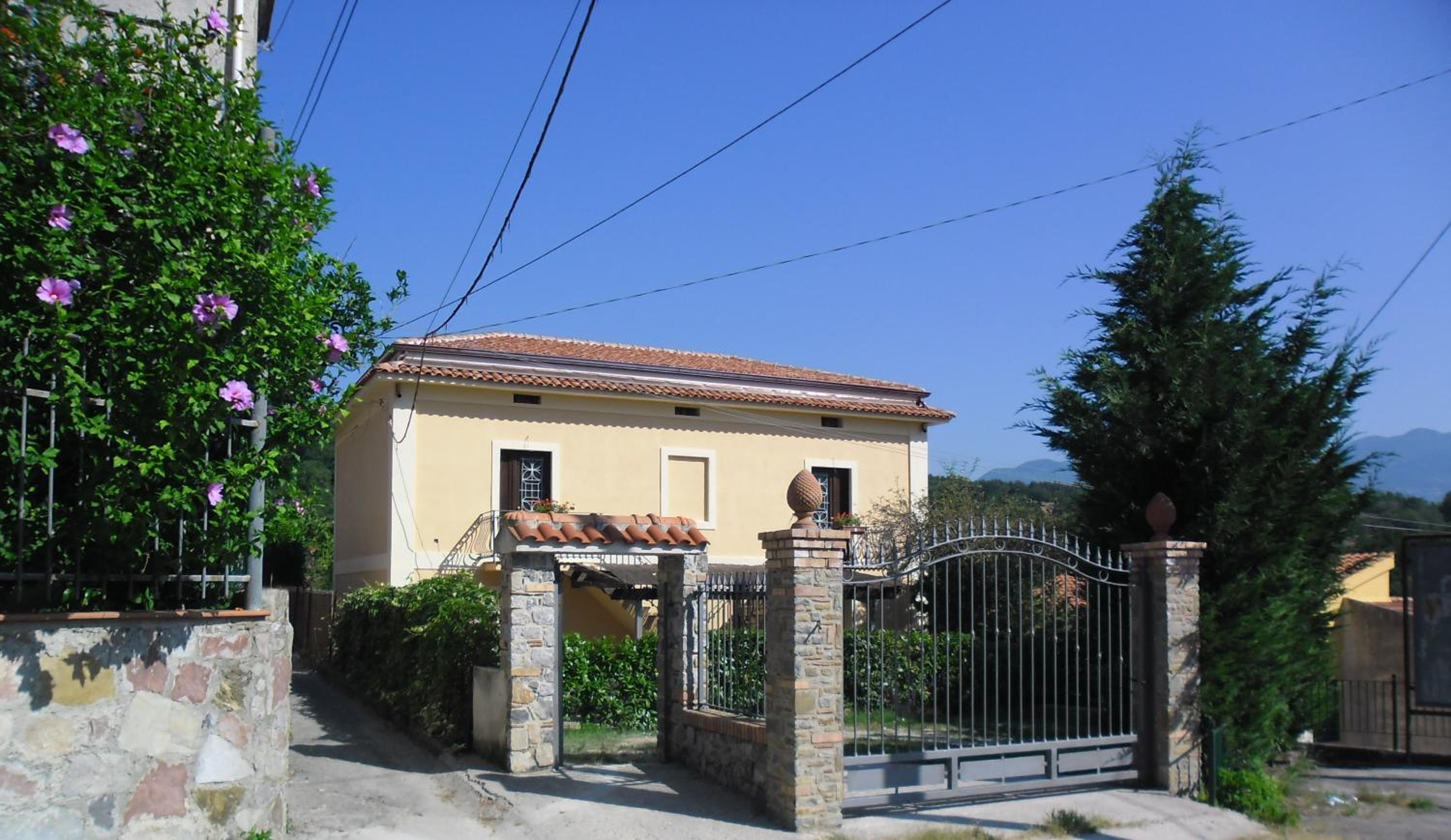 Family Studio - Photo 9