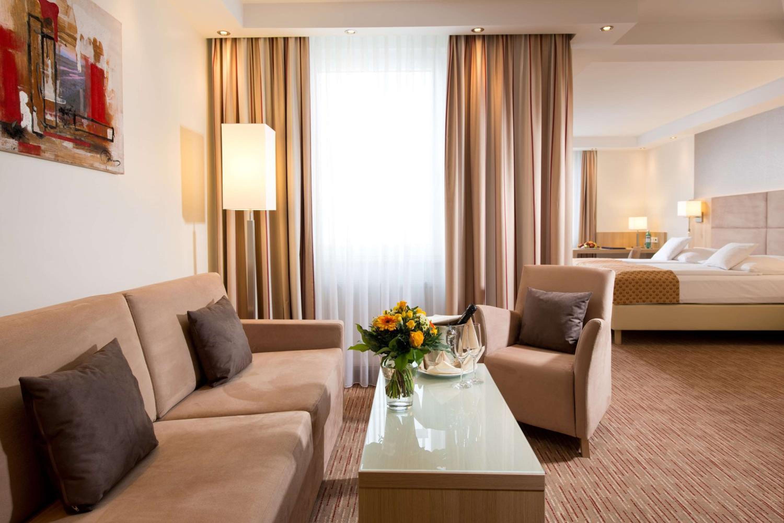 Deluxe Double Room - Photo 3