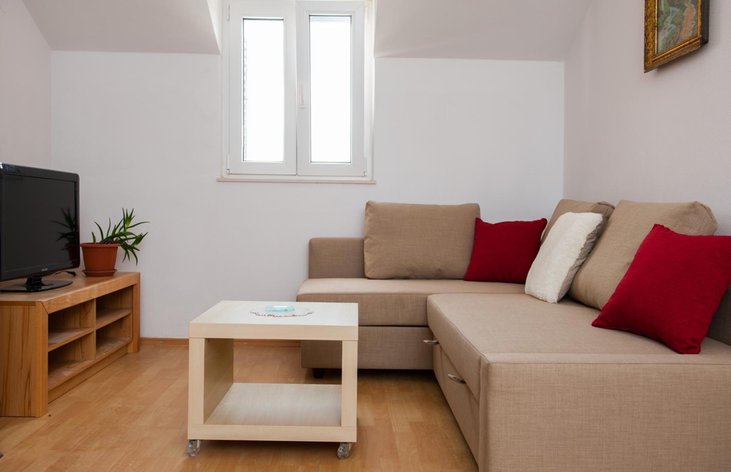 Four-Bedroom House photo 1