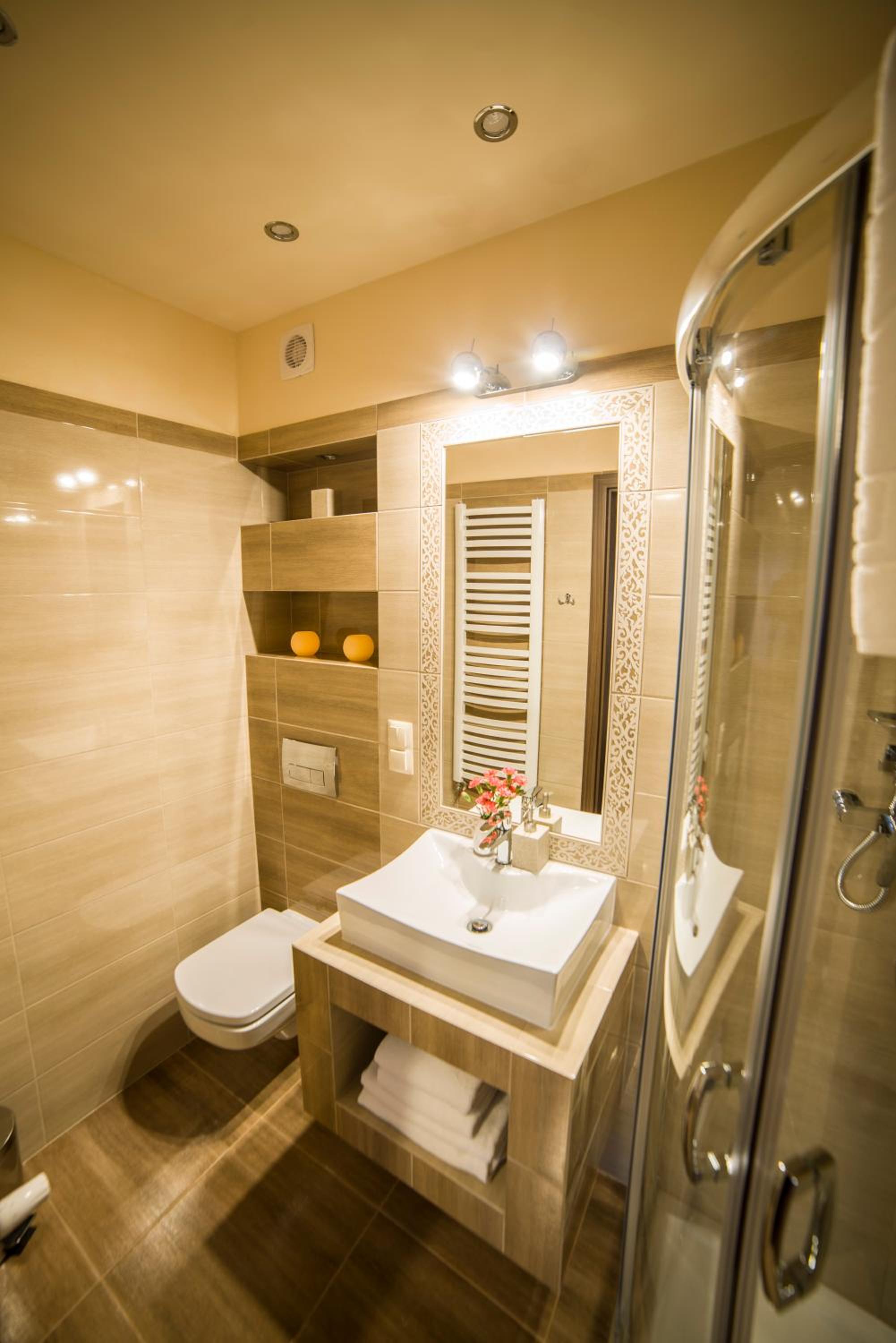 Superior Double Room with Balcony - Photo 4