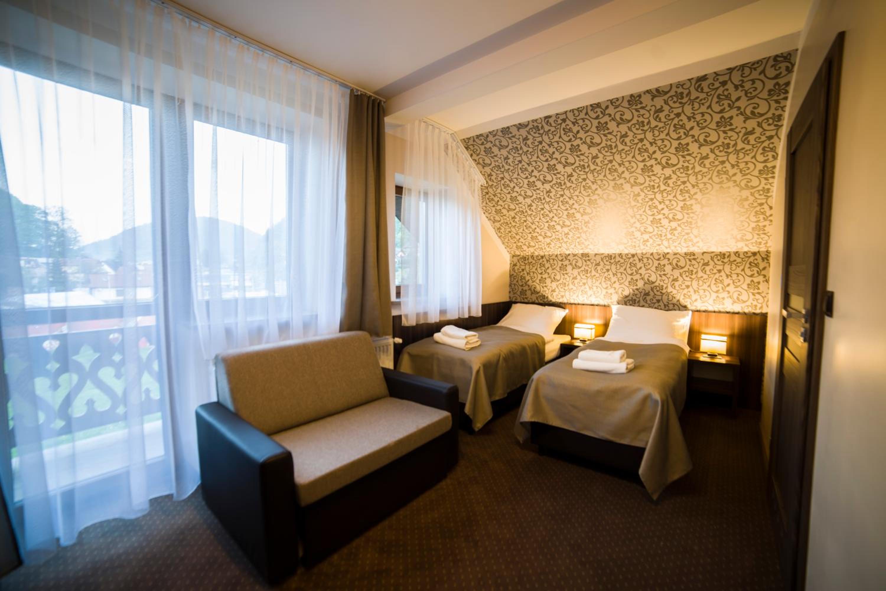 Standard Double Room with Balcony photo 3