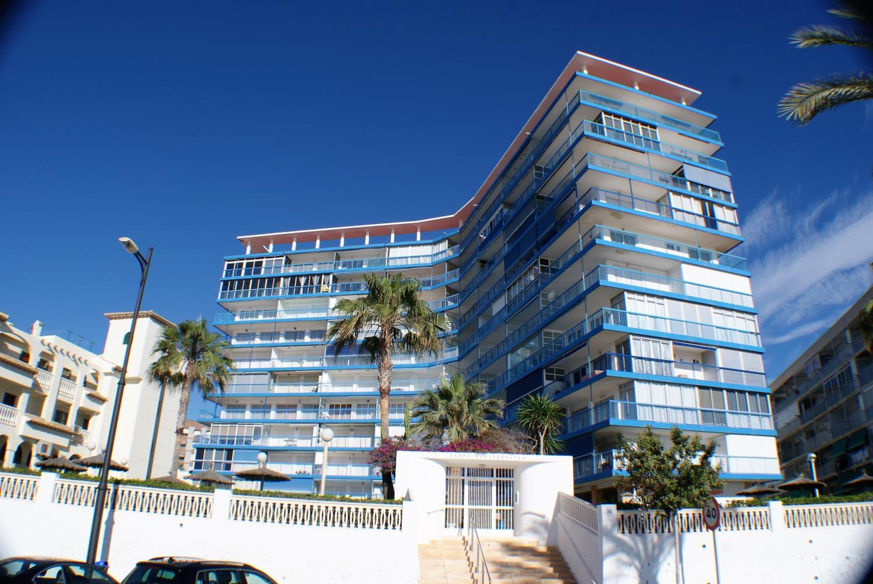 Apartment with Terrace and Sea View photo 3