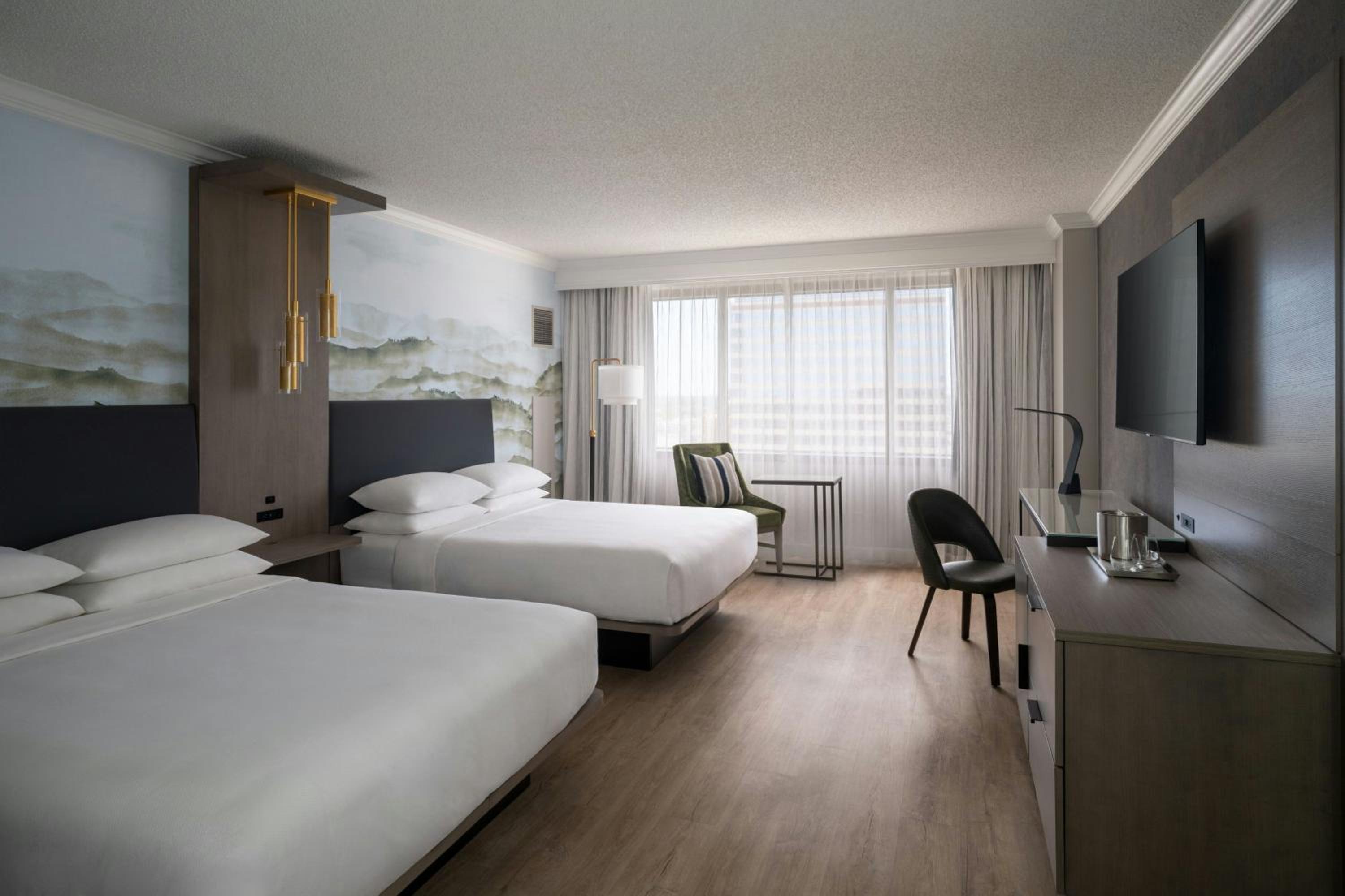 Double Room with Two Double Beds - Photo 9