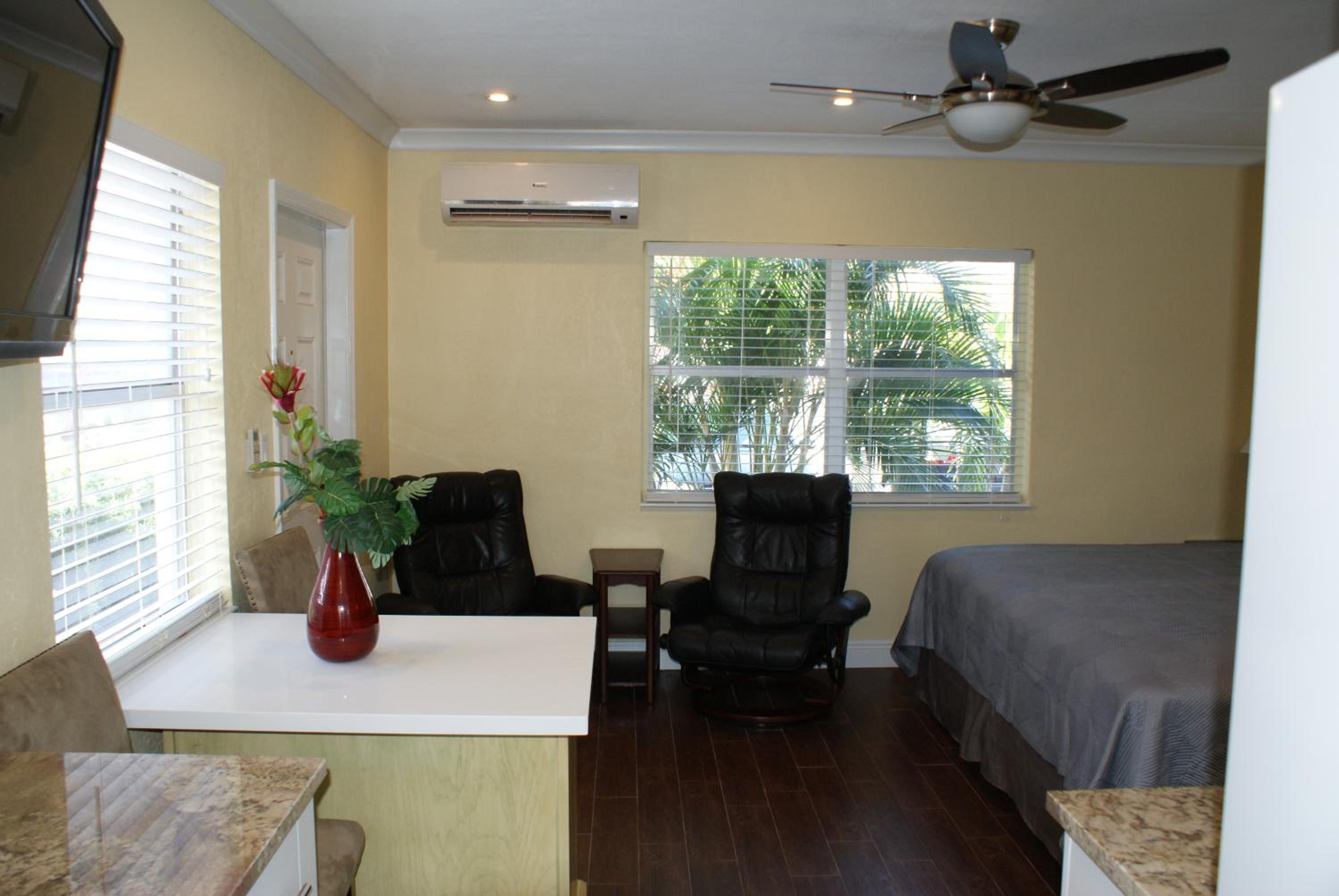 Studio with Garden View - Photo 2