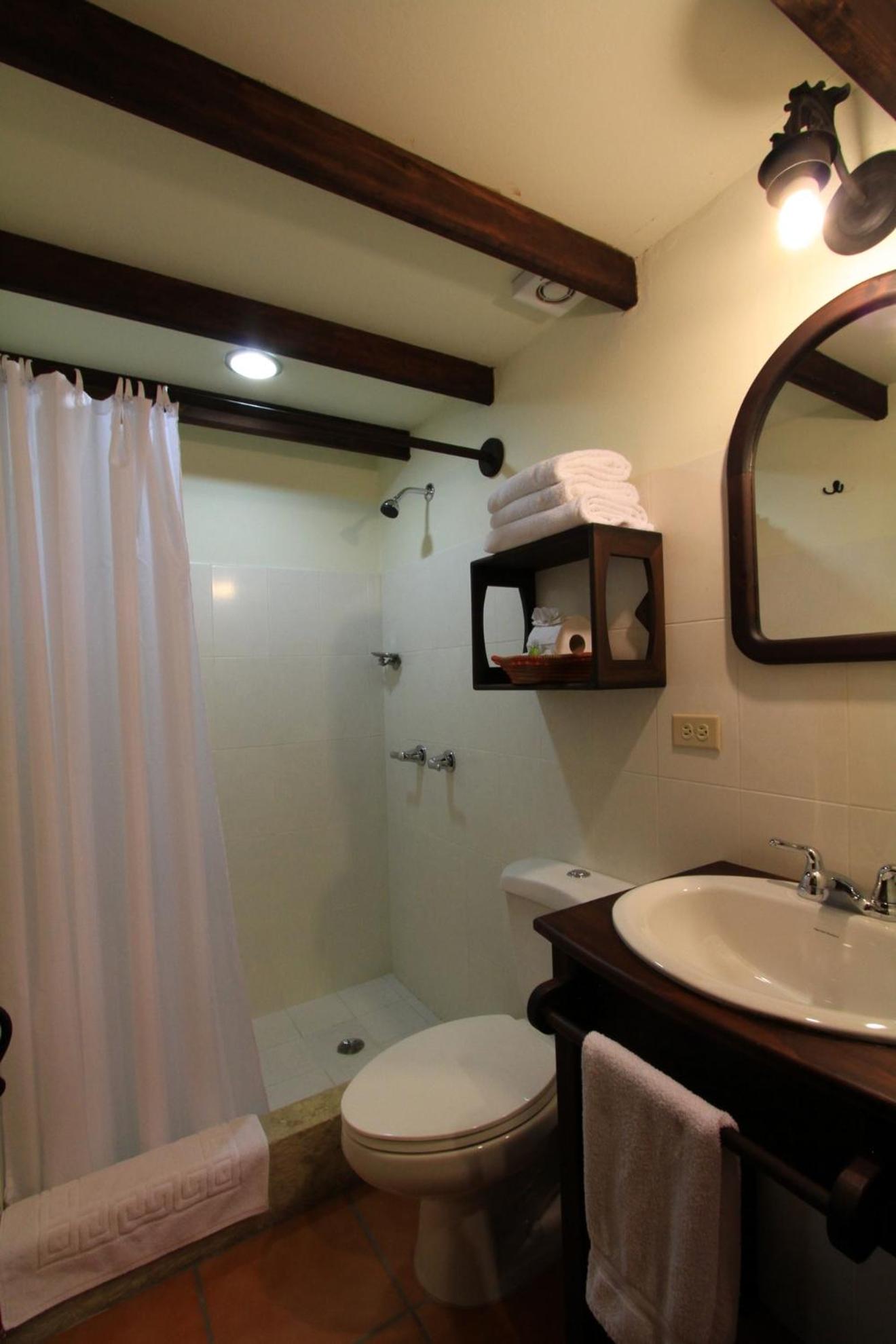 Large Double Room photo 3