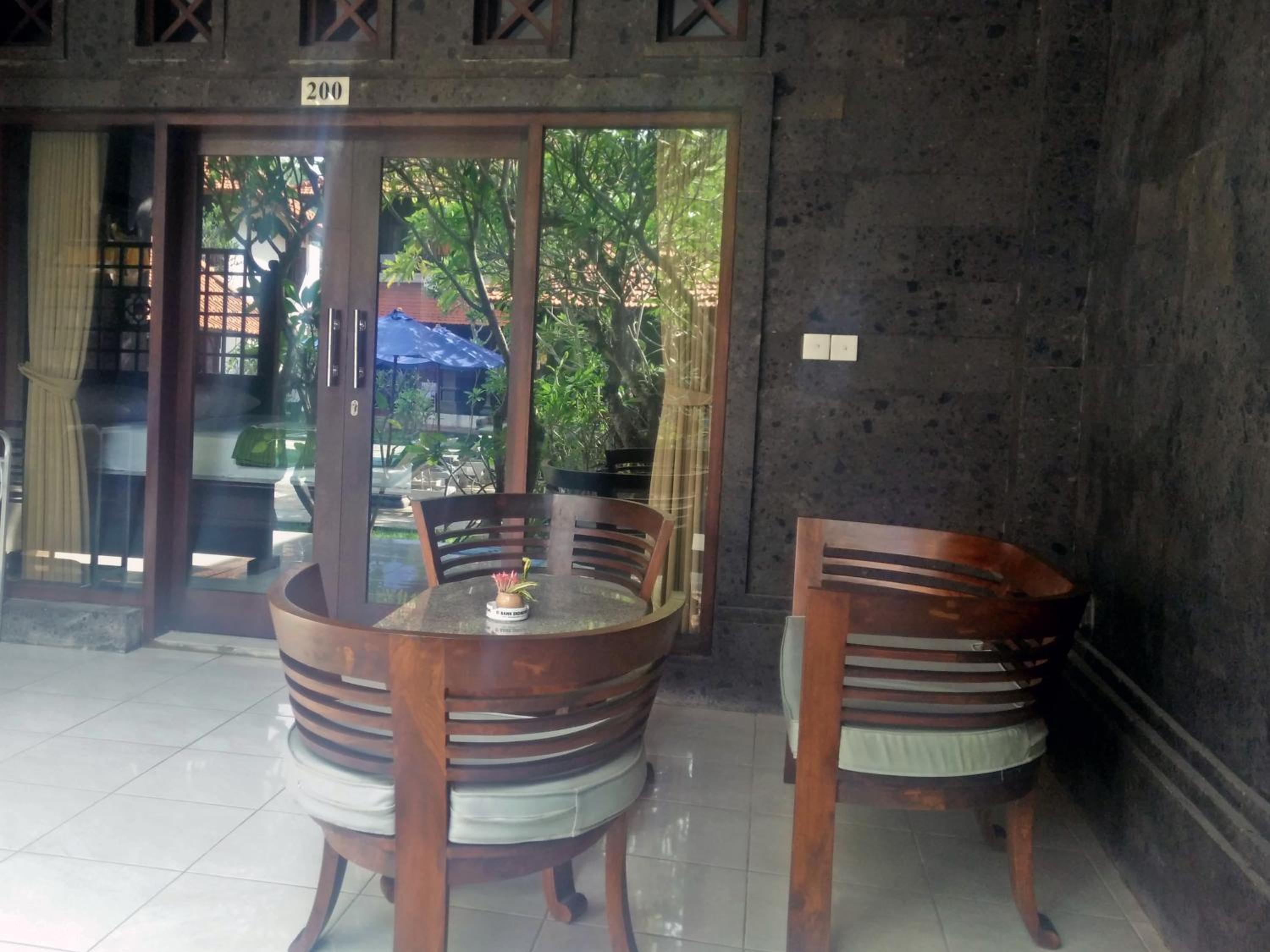 Family Room with Terrace photo 2
