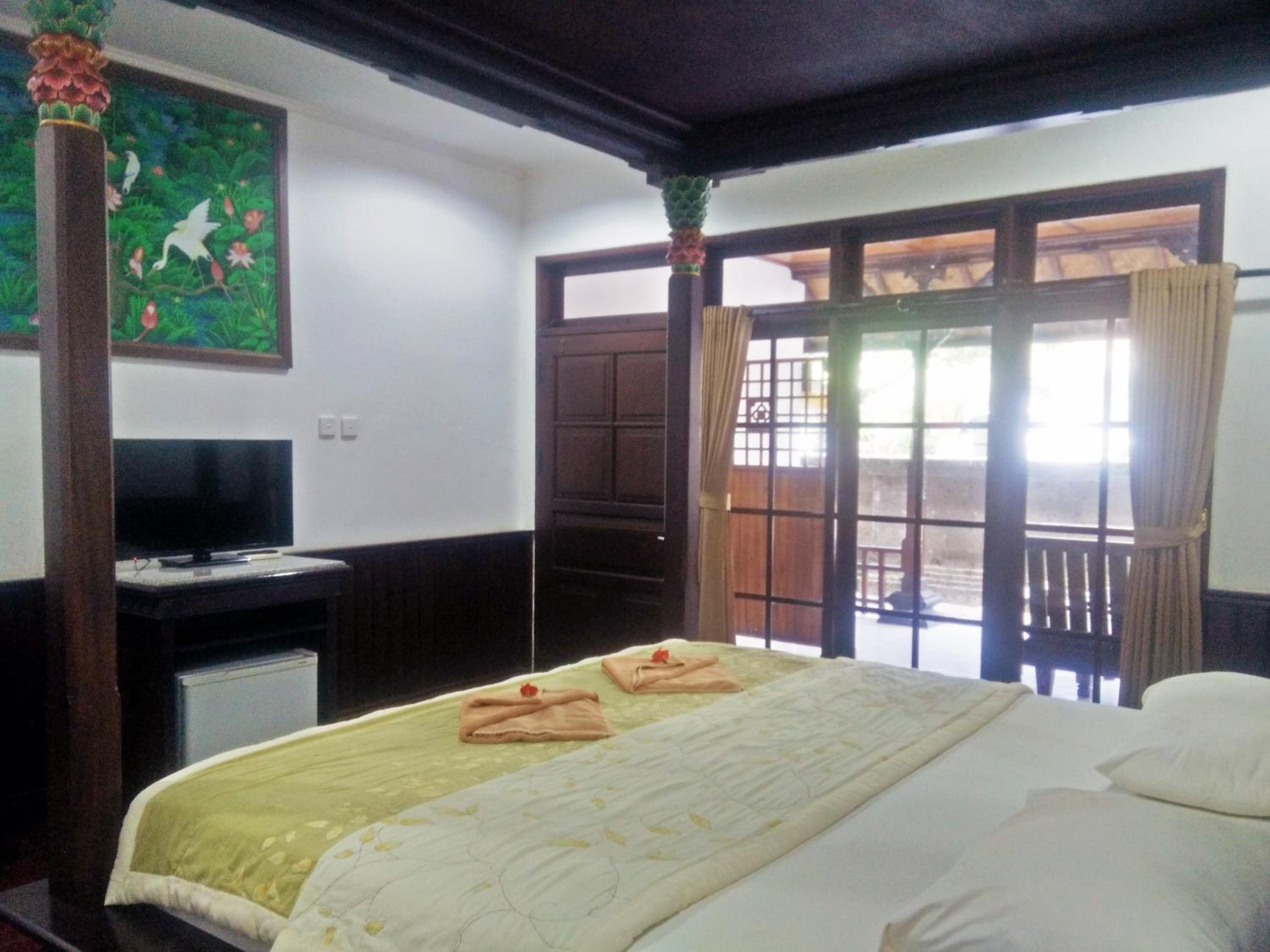 Standard King Room photo 3