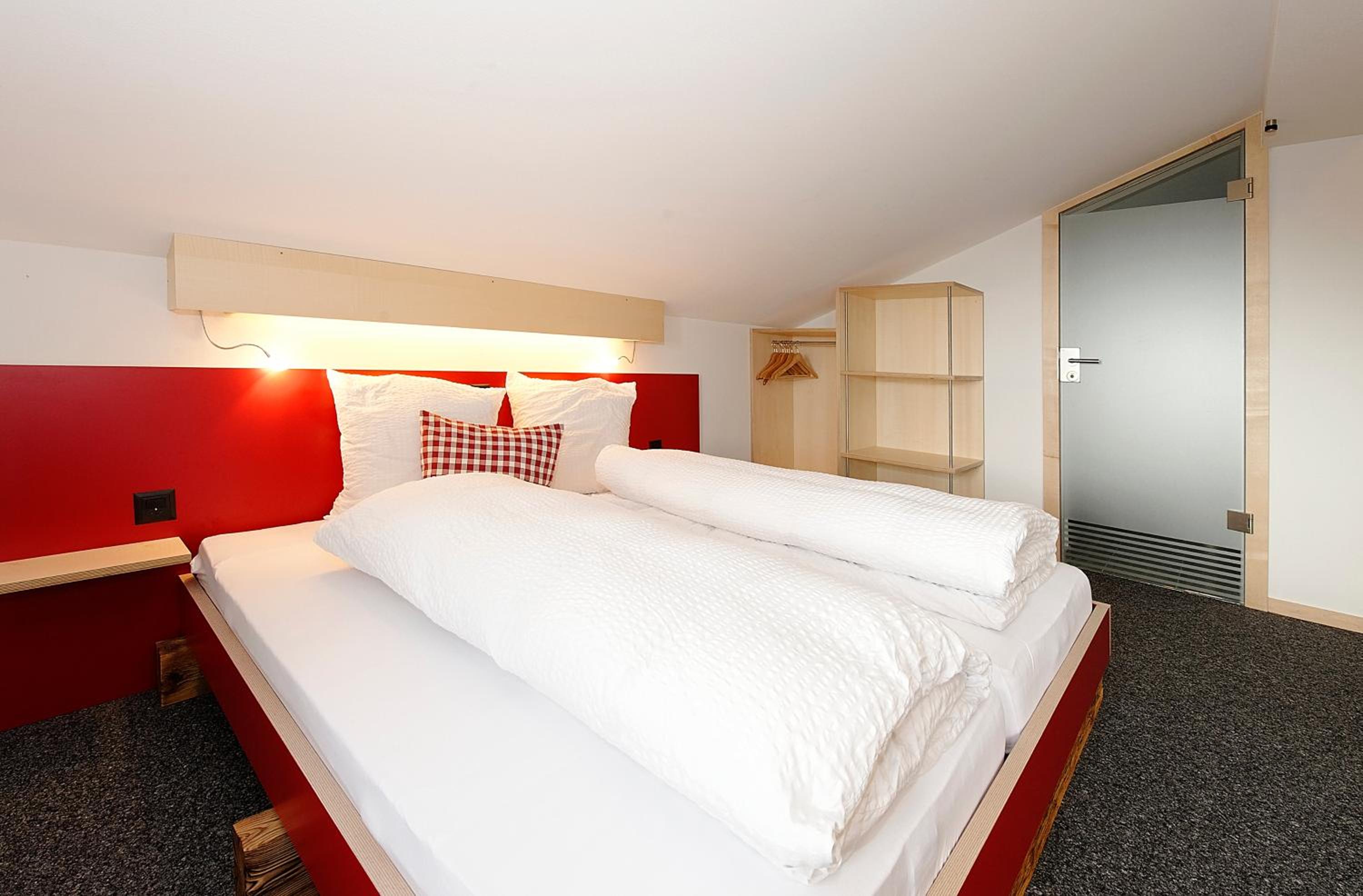 Quadruple Room with Eiger Mountain View photo 1
