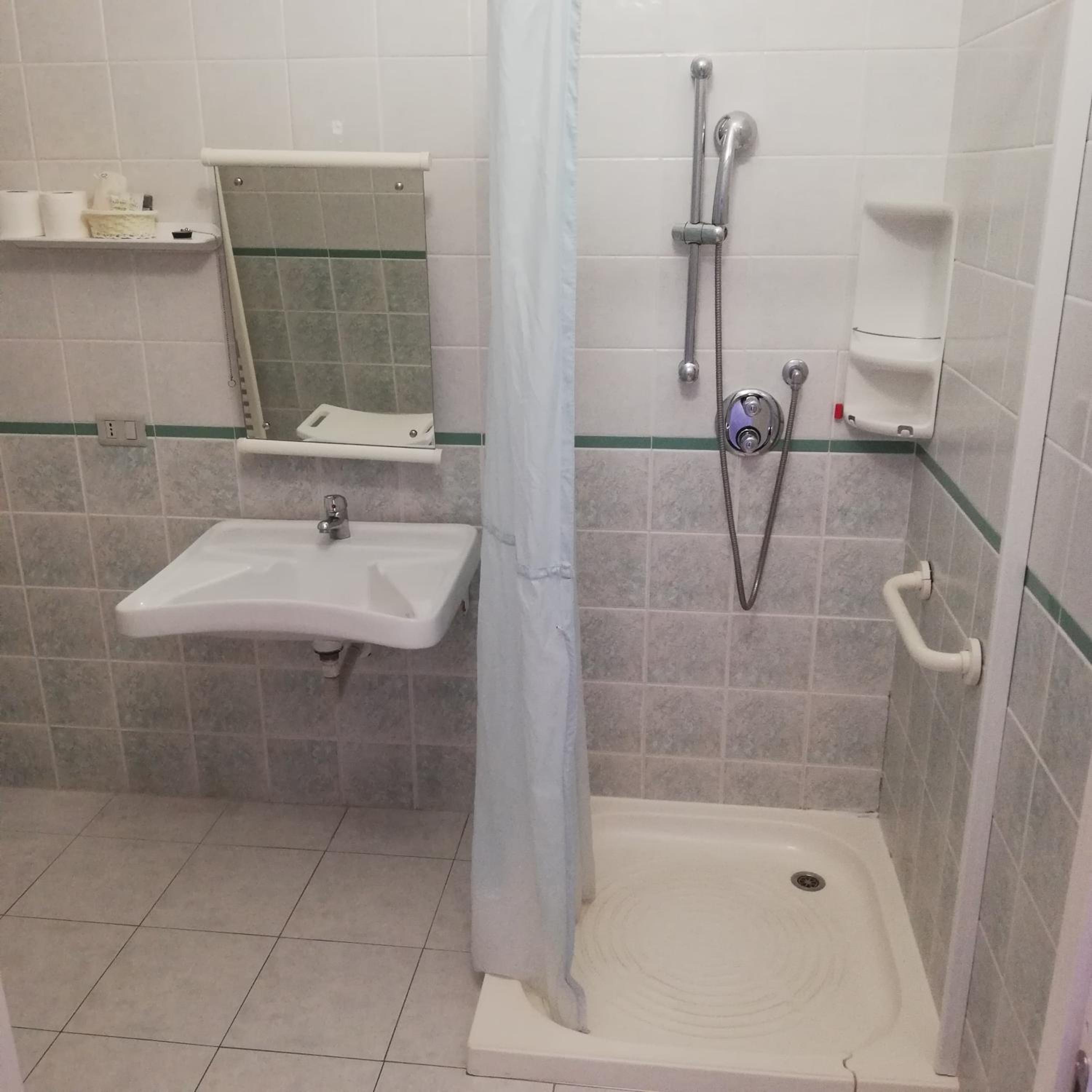 Double or Twin Room - Disability Access