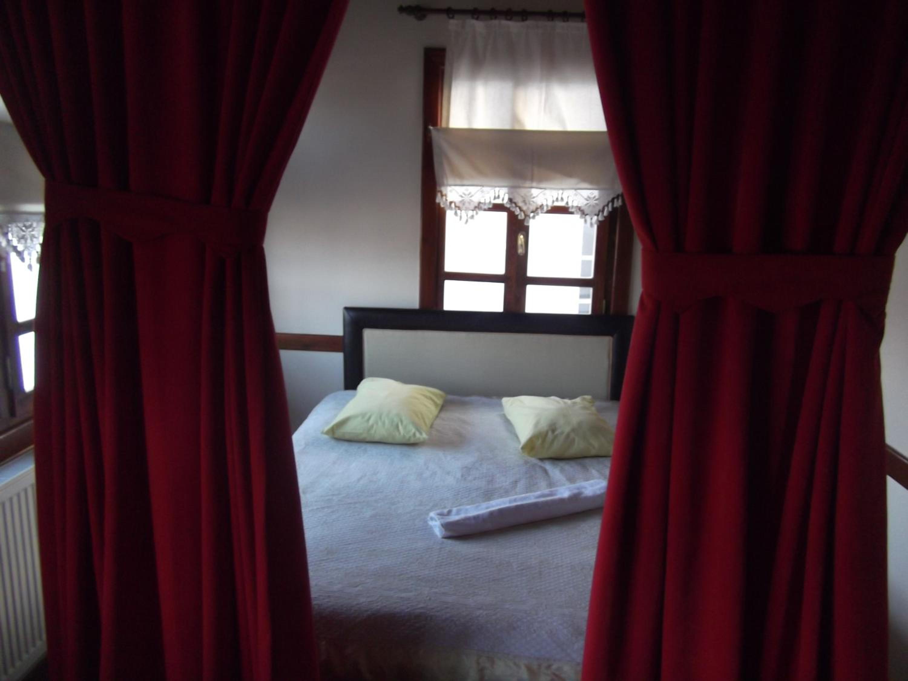 Standard Double Room photo 3