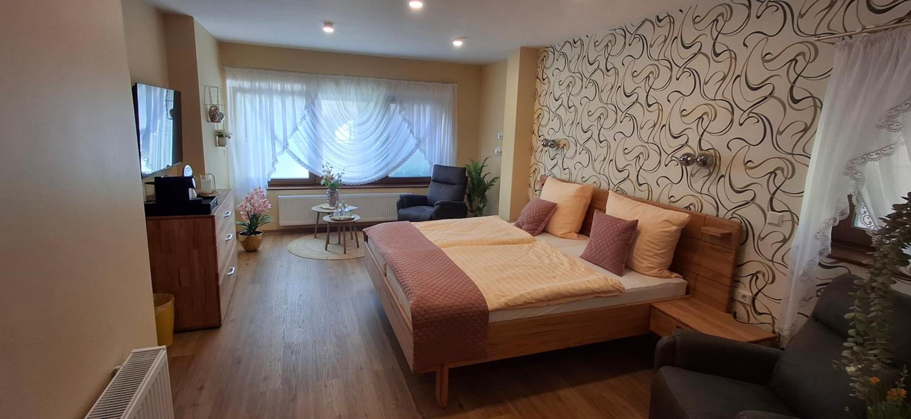 Deluxe Double Room photo 2