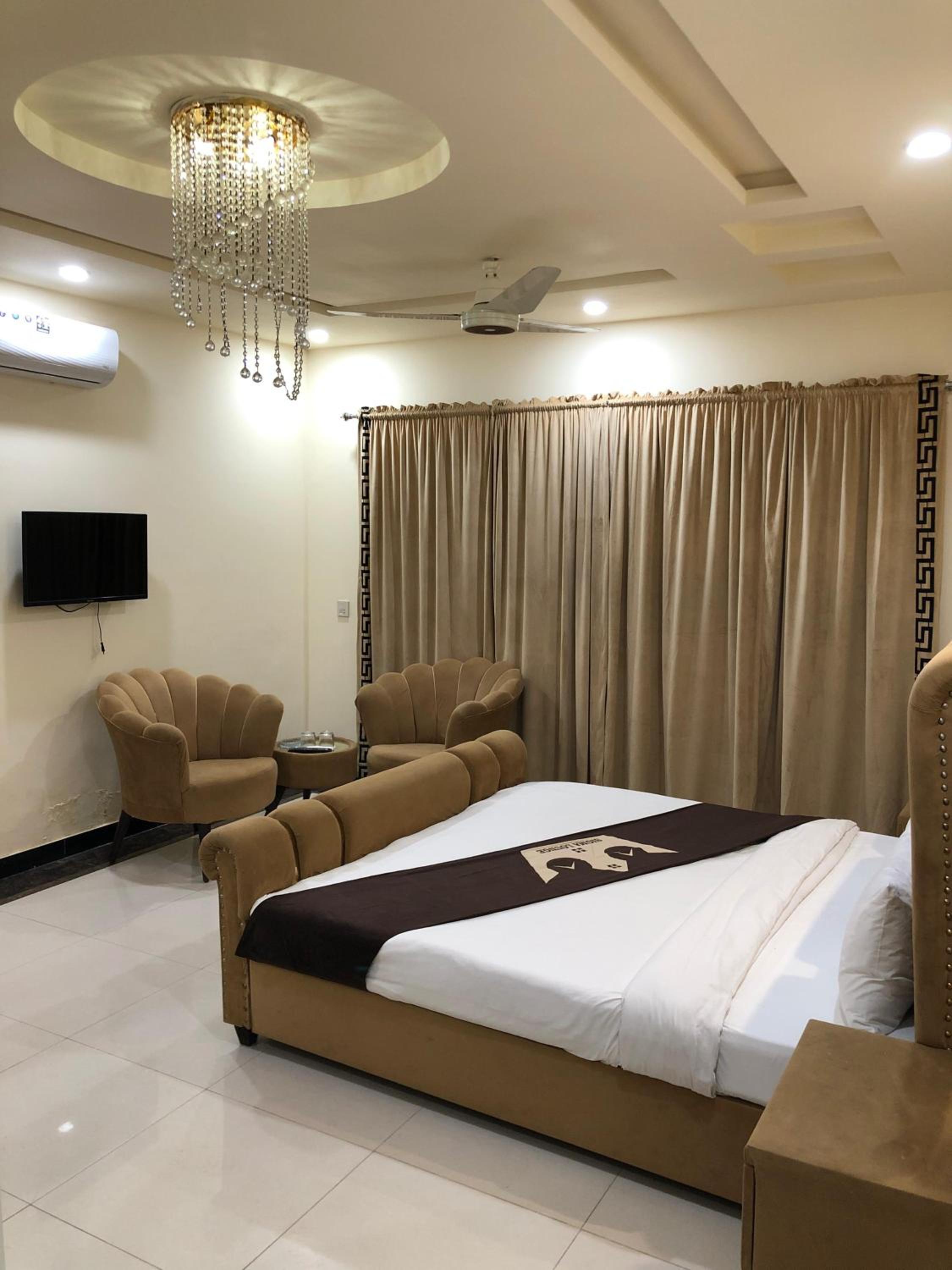 Superior King Room