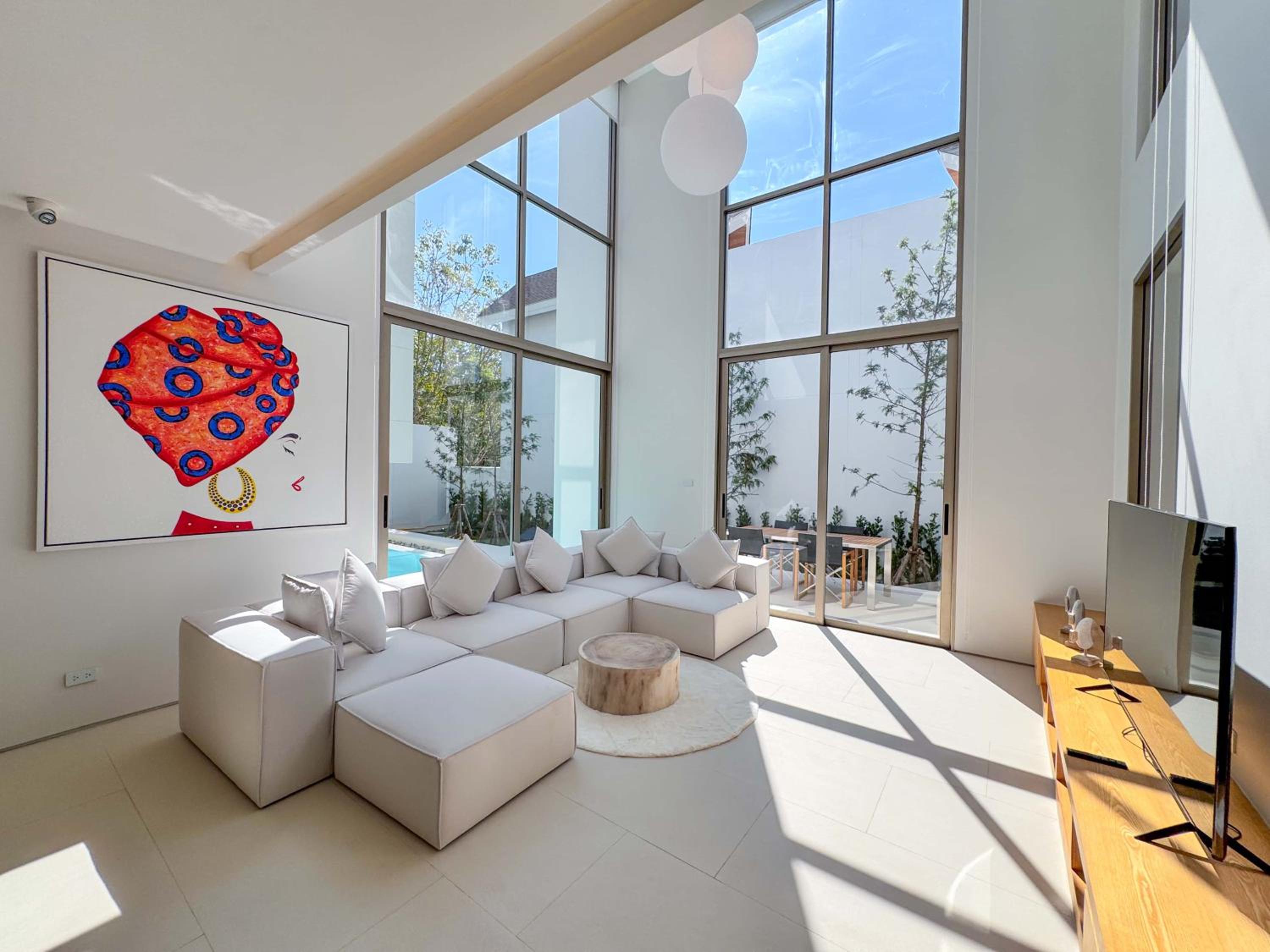 Three-Bedroom Villa photo 1