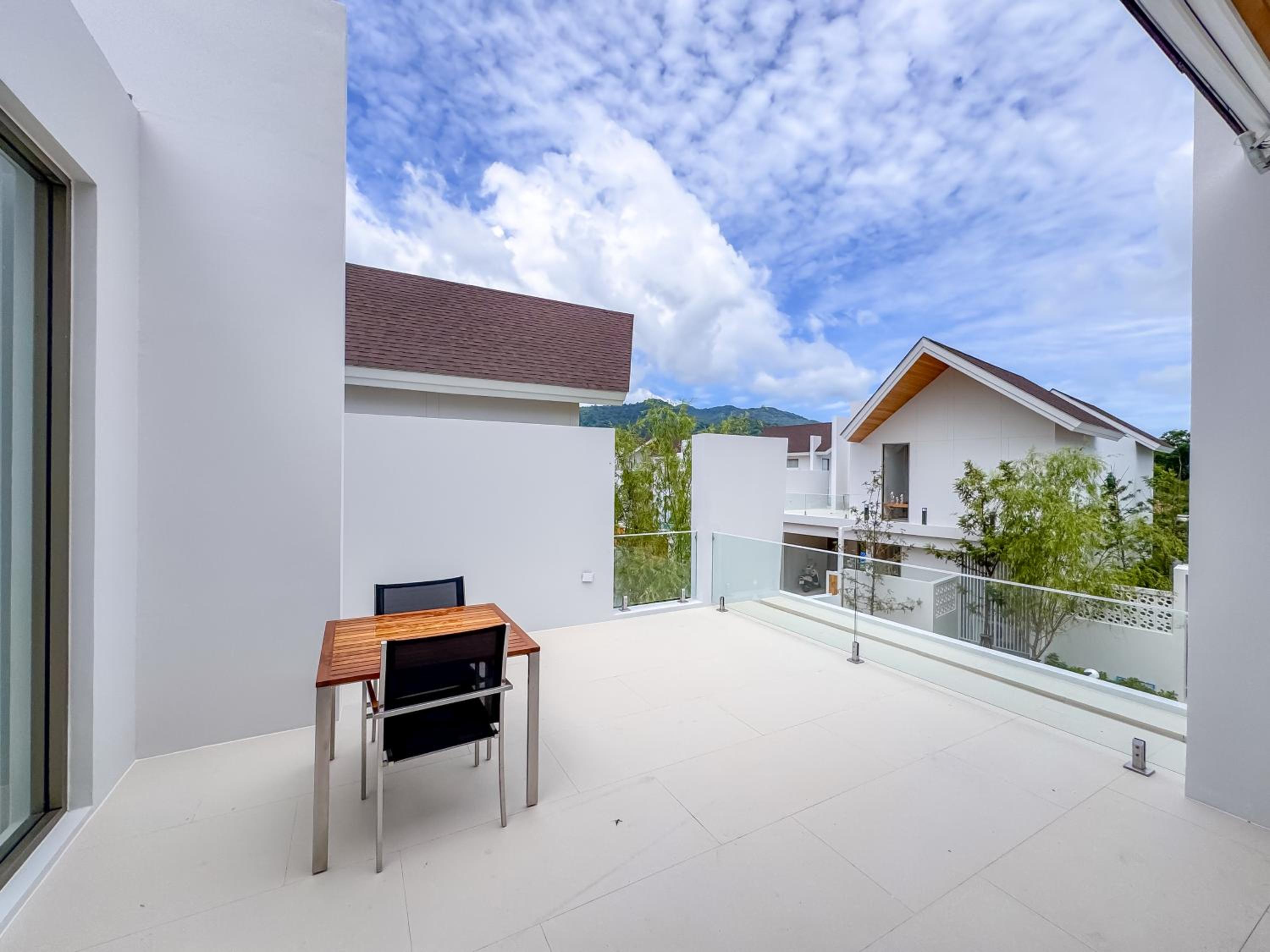 Three-Bedroom Villa photo 2