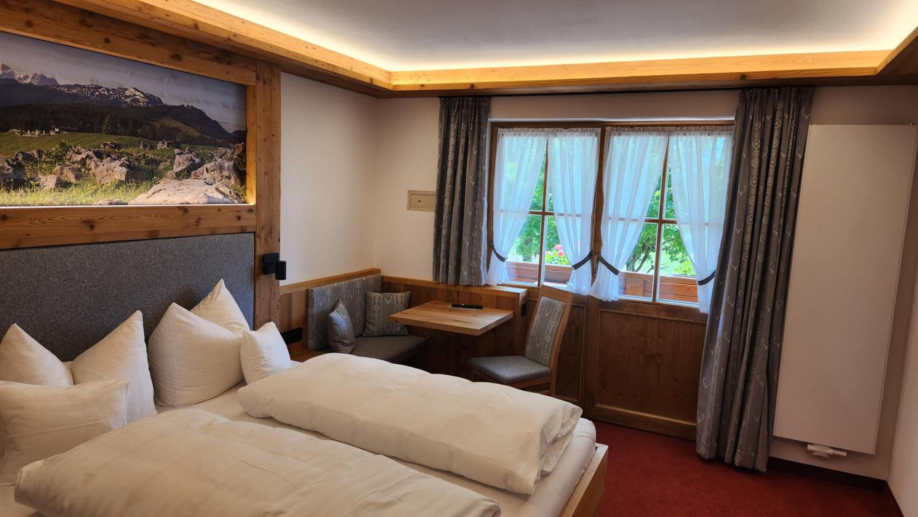 Deluxe Double Room with Balcony