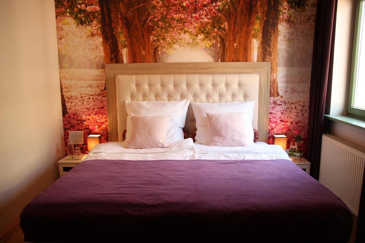 Double Room with Private External Bathroom photo 1