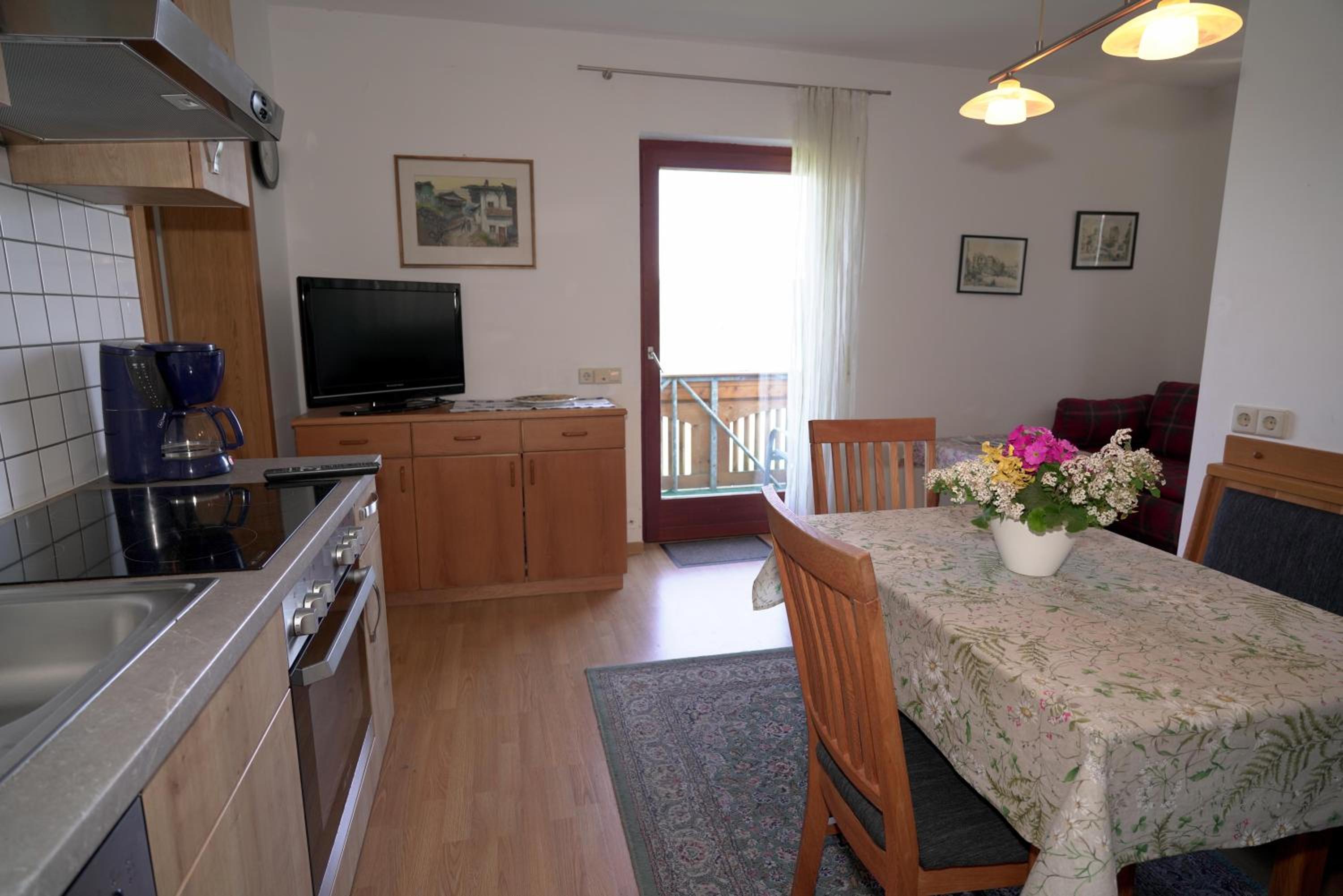 One-Bedroom Apartment with Lake View photo 1