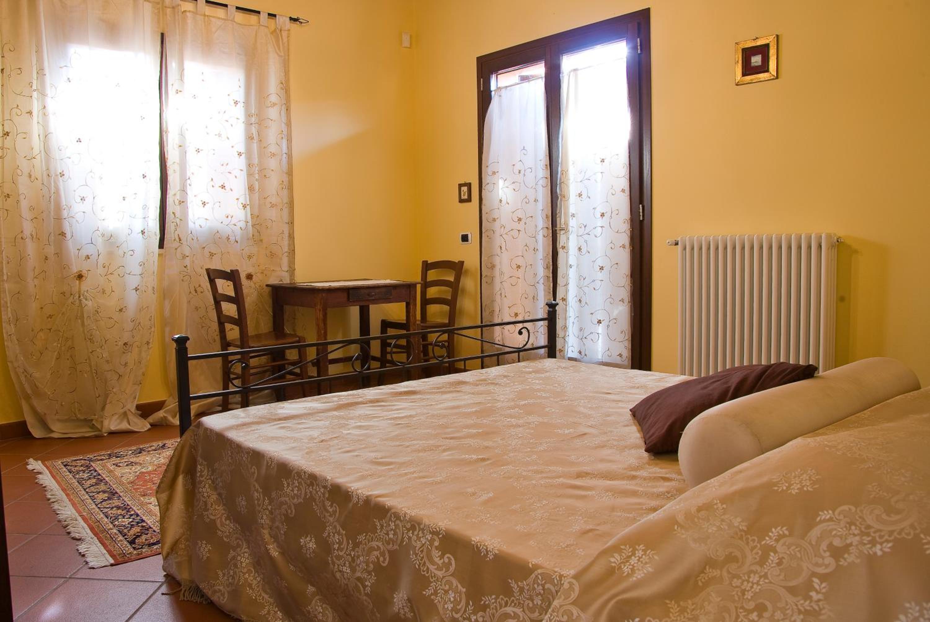 Deluxe Double Room - Photo 2
