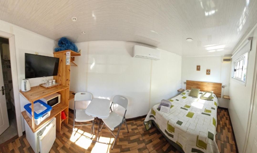 Budget Double Room photo 2