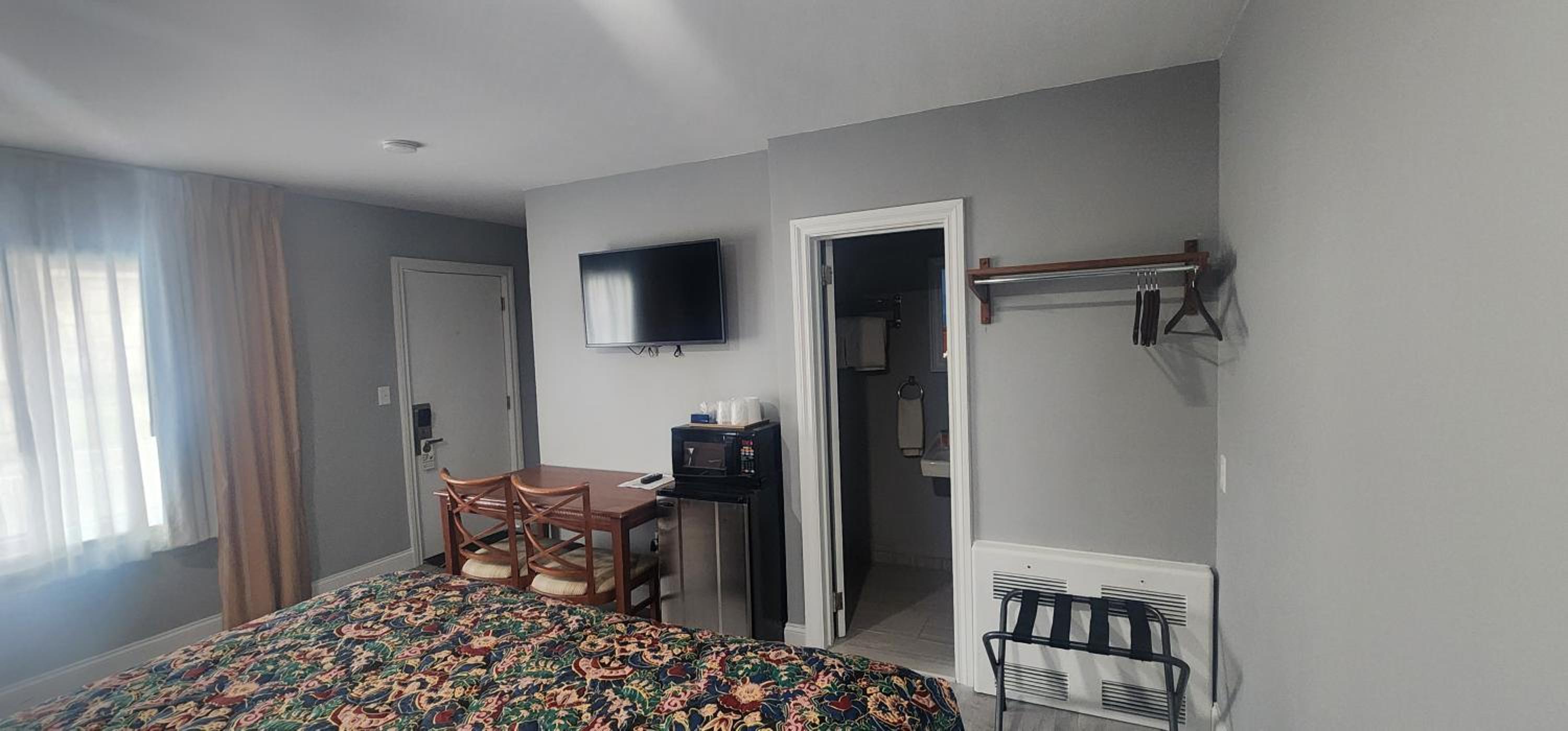 Standard King Room