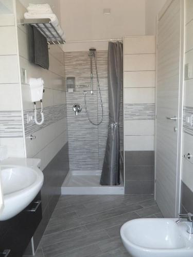 Large Double Room photo 3