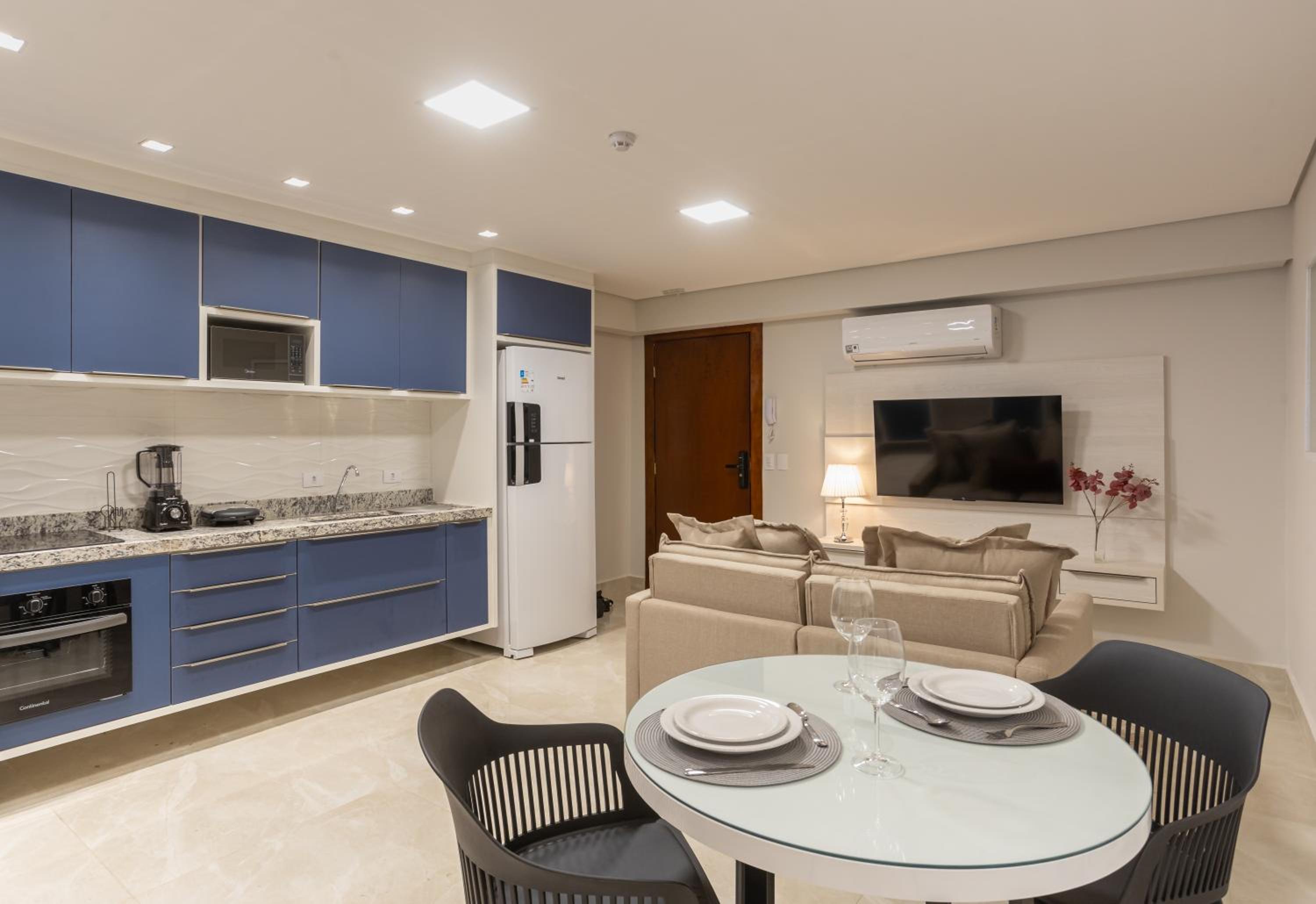 One-Bedroom Deluxe Apartment