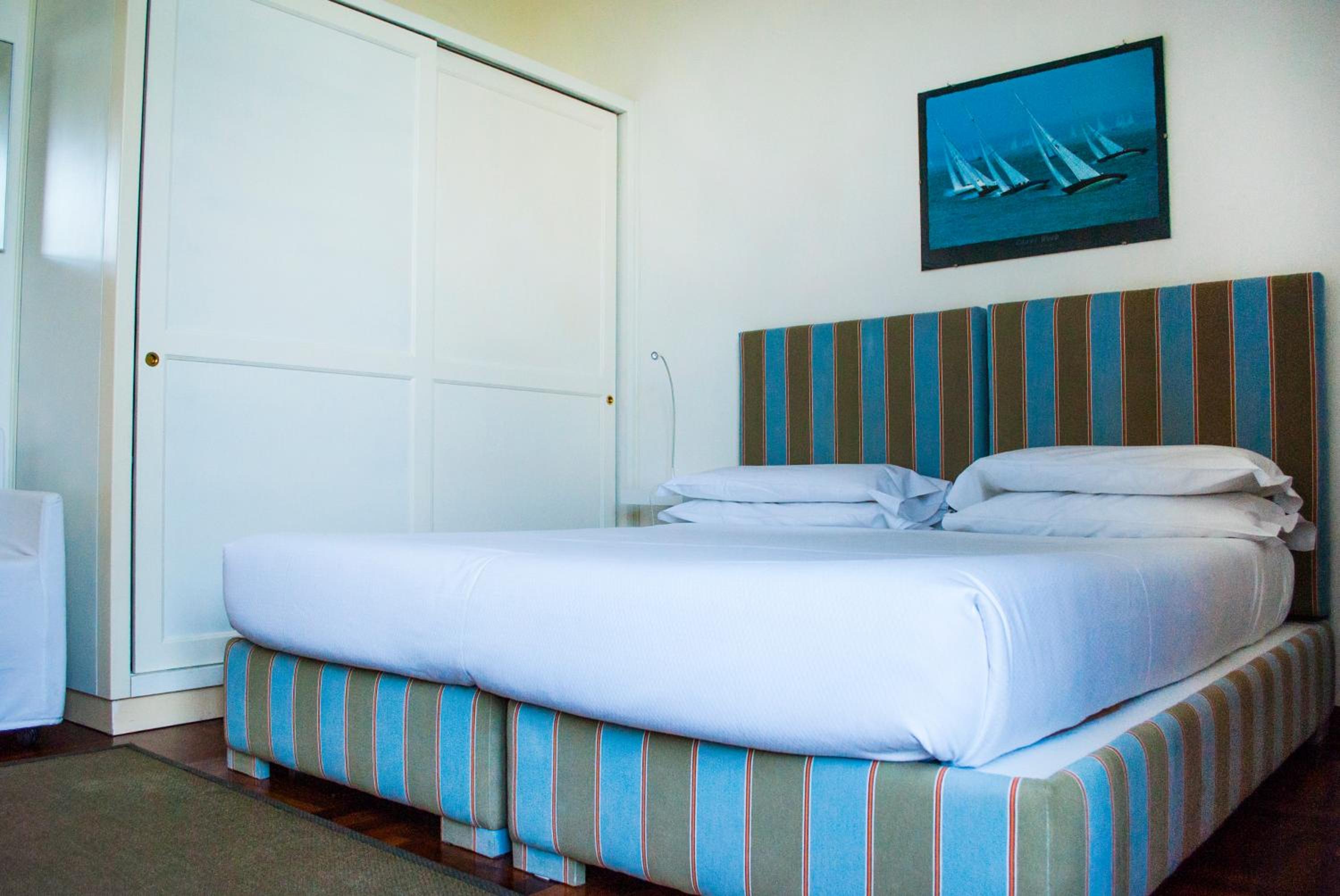 Double Room with Balcony - Photo 5
