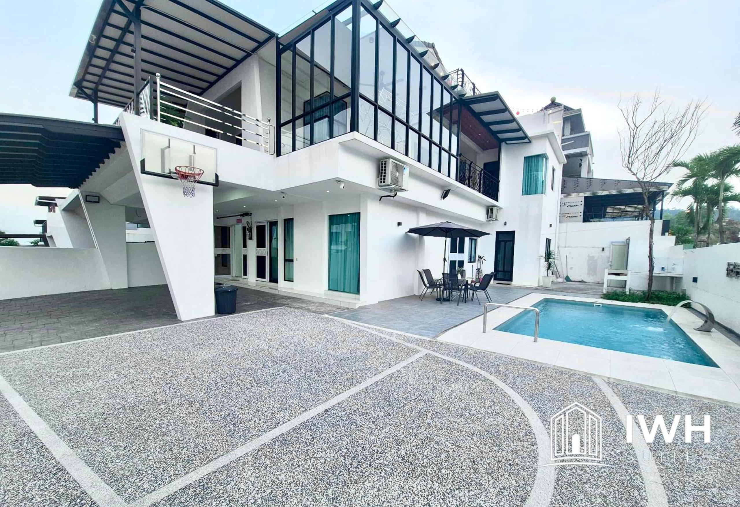 Summit 48 Pool Villa