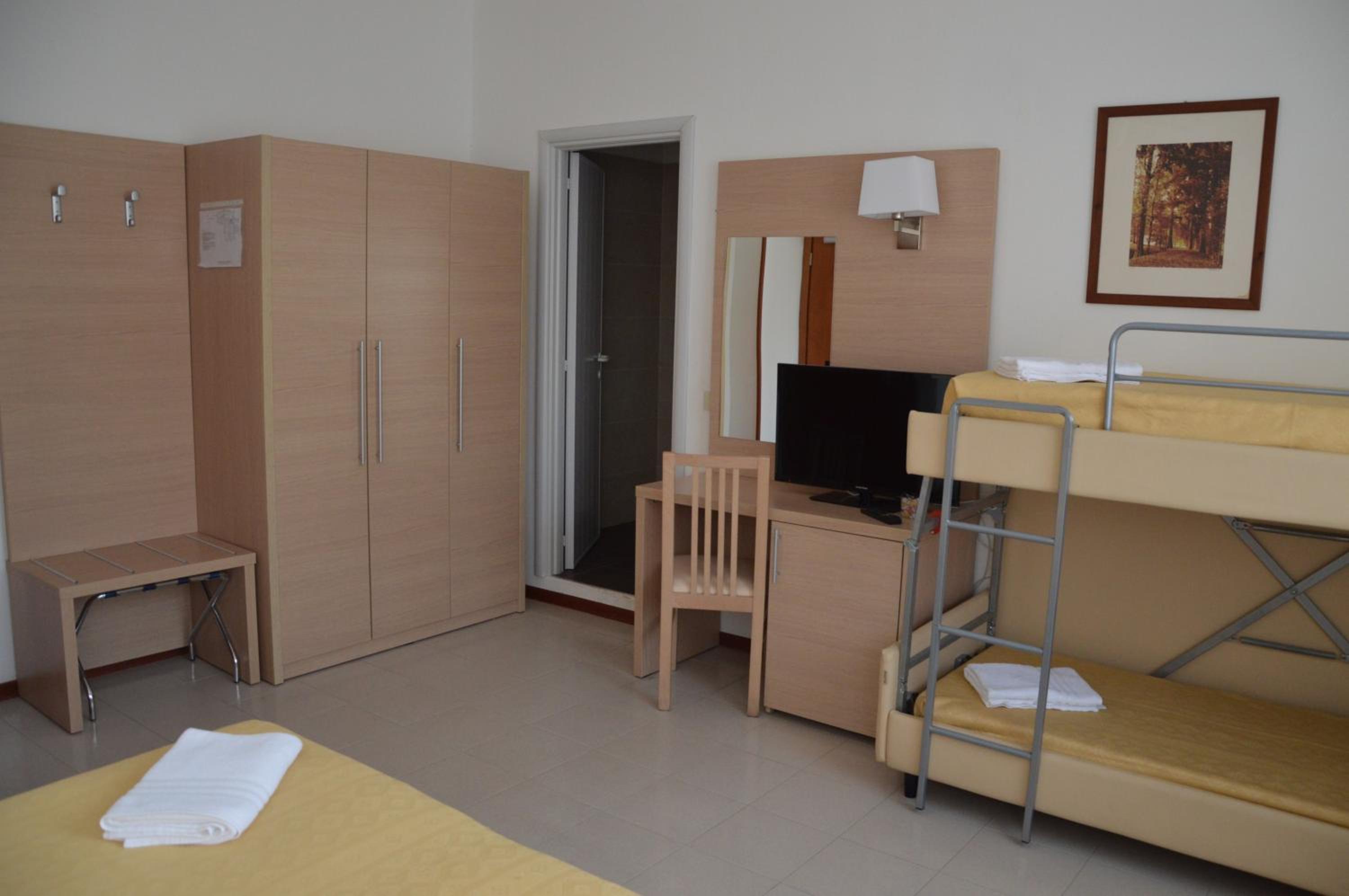 Quadruple Room photo 3