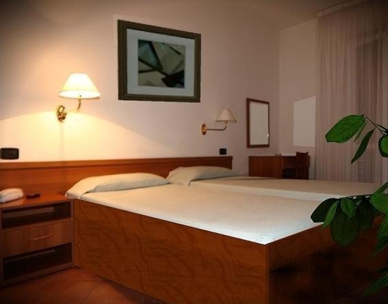 Double or Twin Room - Photo 2