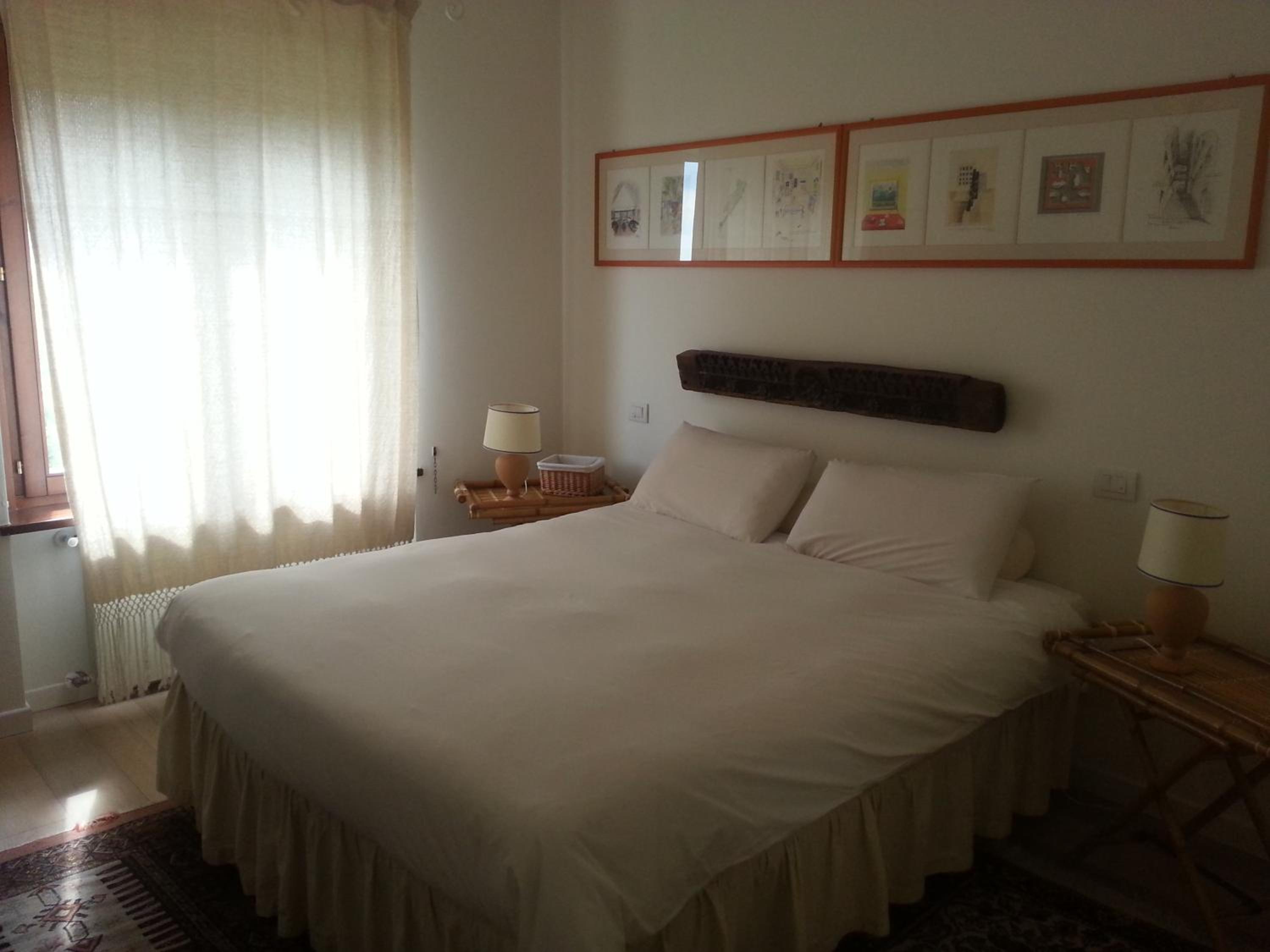 Deluxe Double Room (2 Adults + 1 Child) photo 1