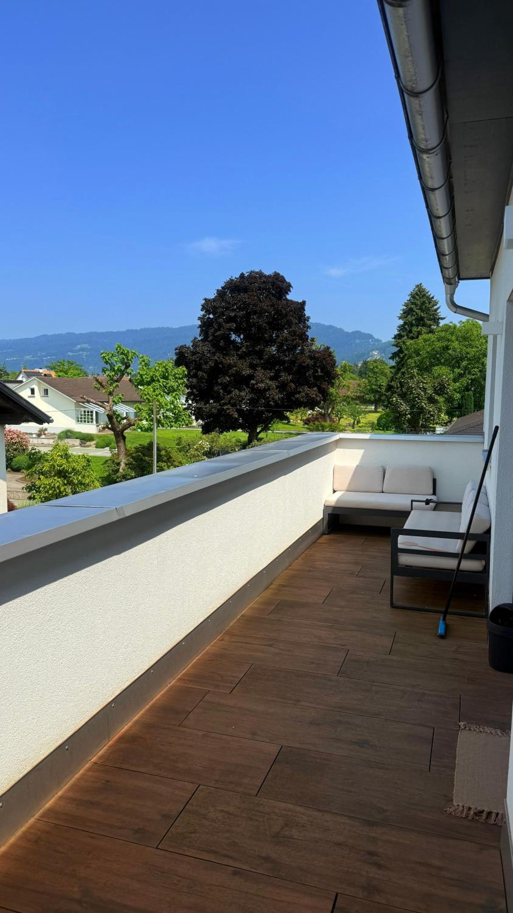 One-Bedroom Apartment with Balcony photo 3