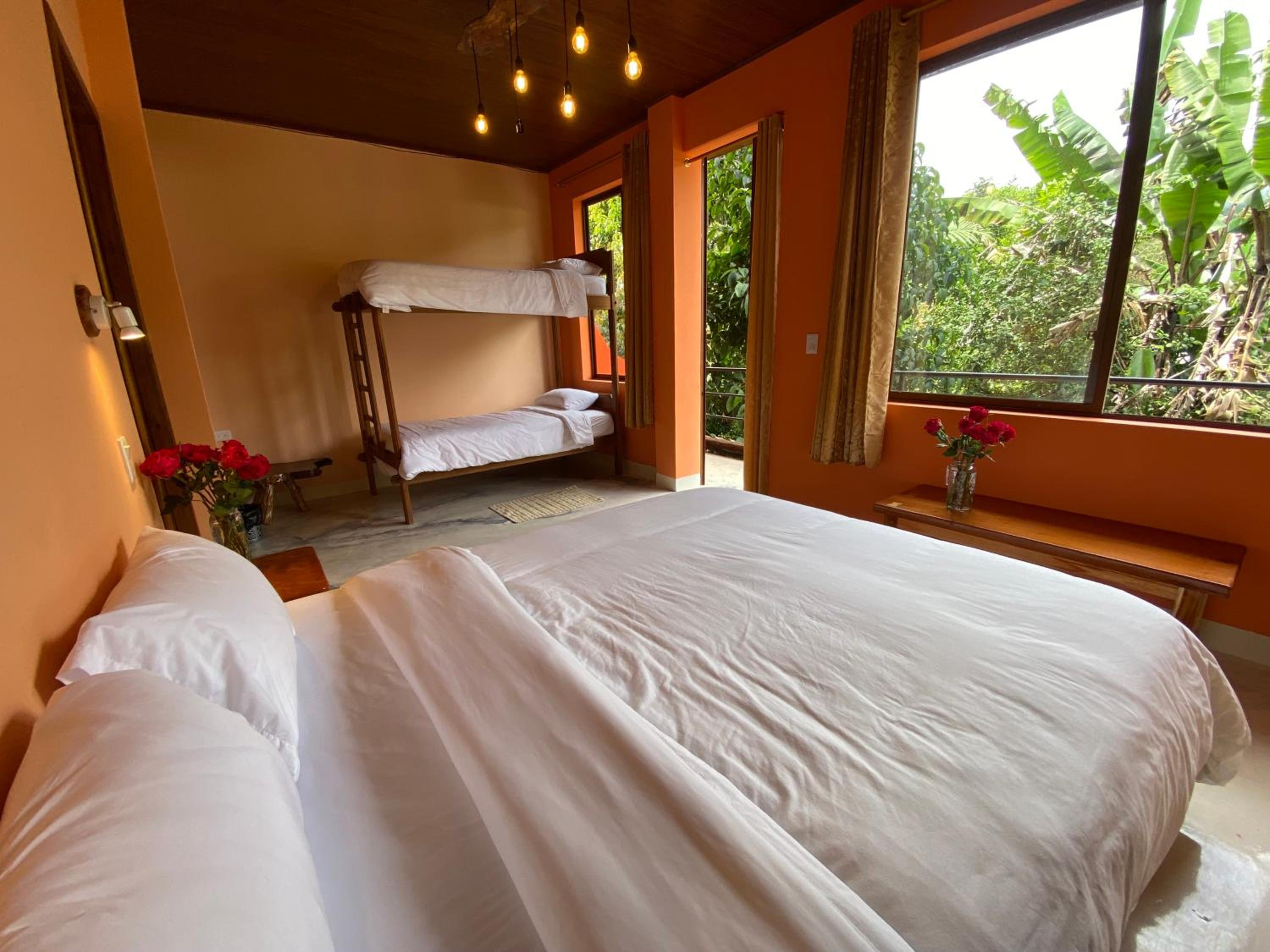 Deluxe Family Room