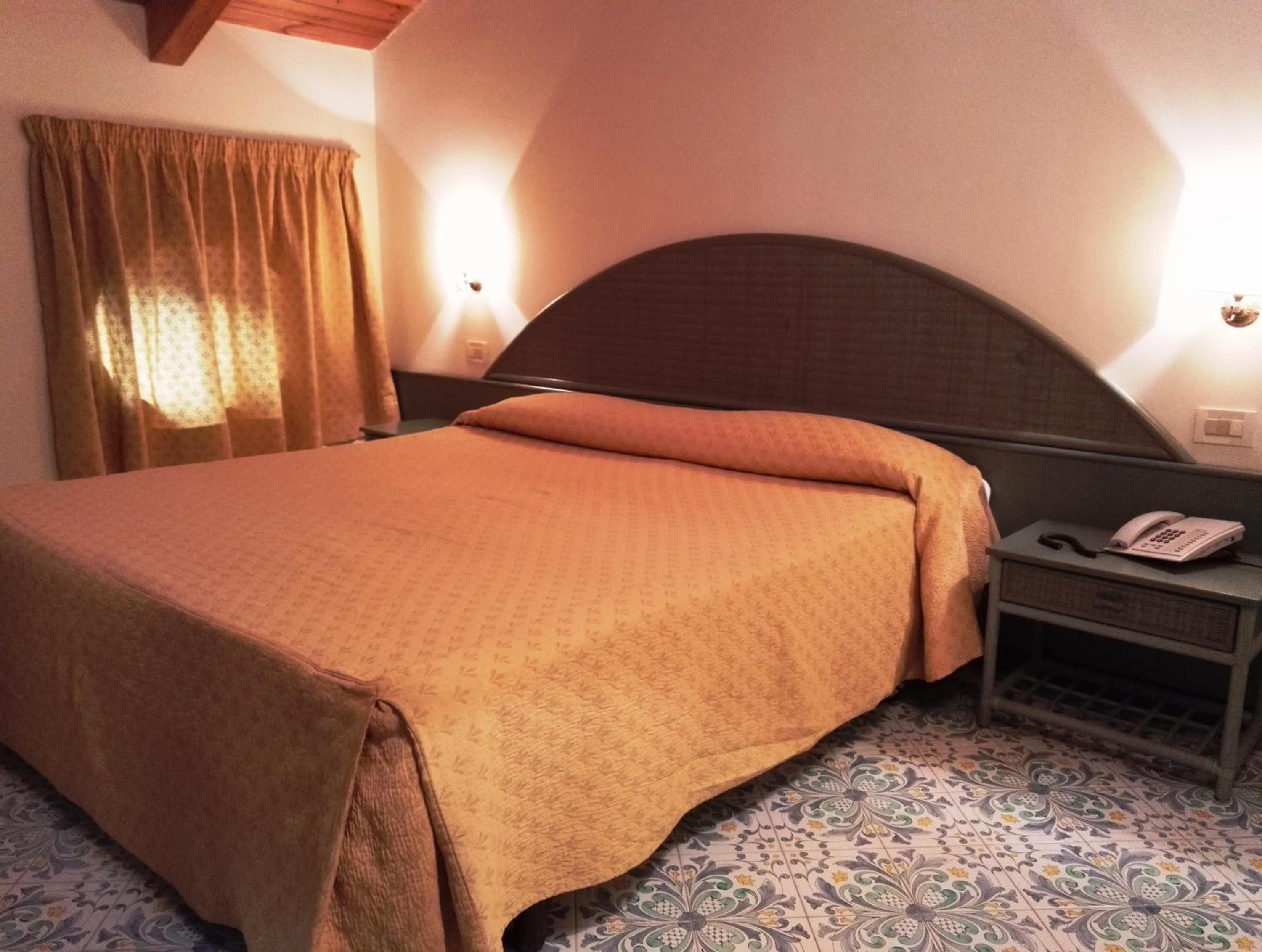 Economy Double Room - Photo 3
