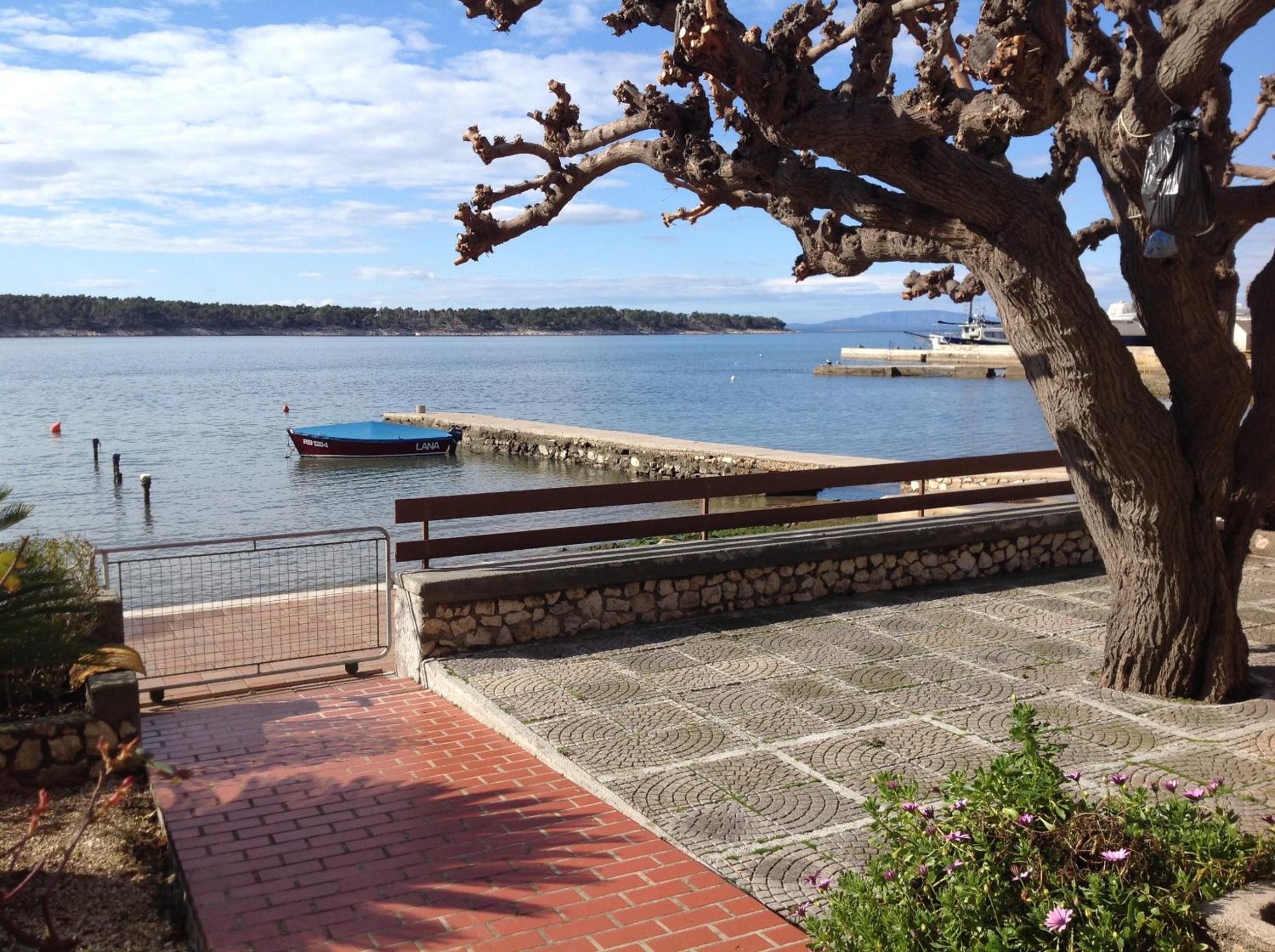 Apartment with Sea View 4 - Photo 7