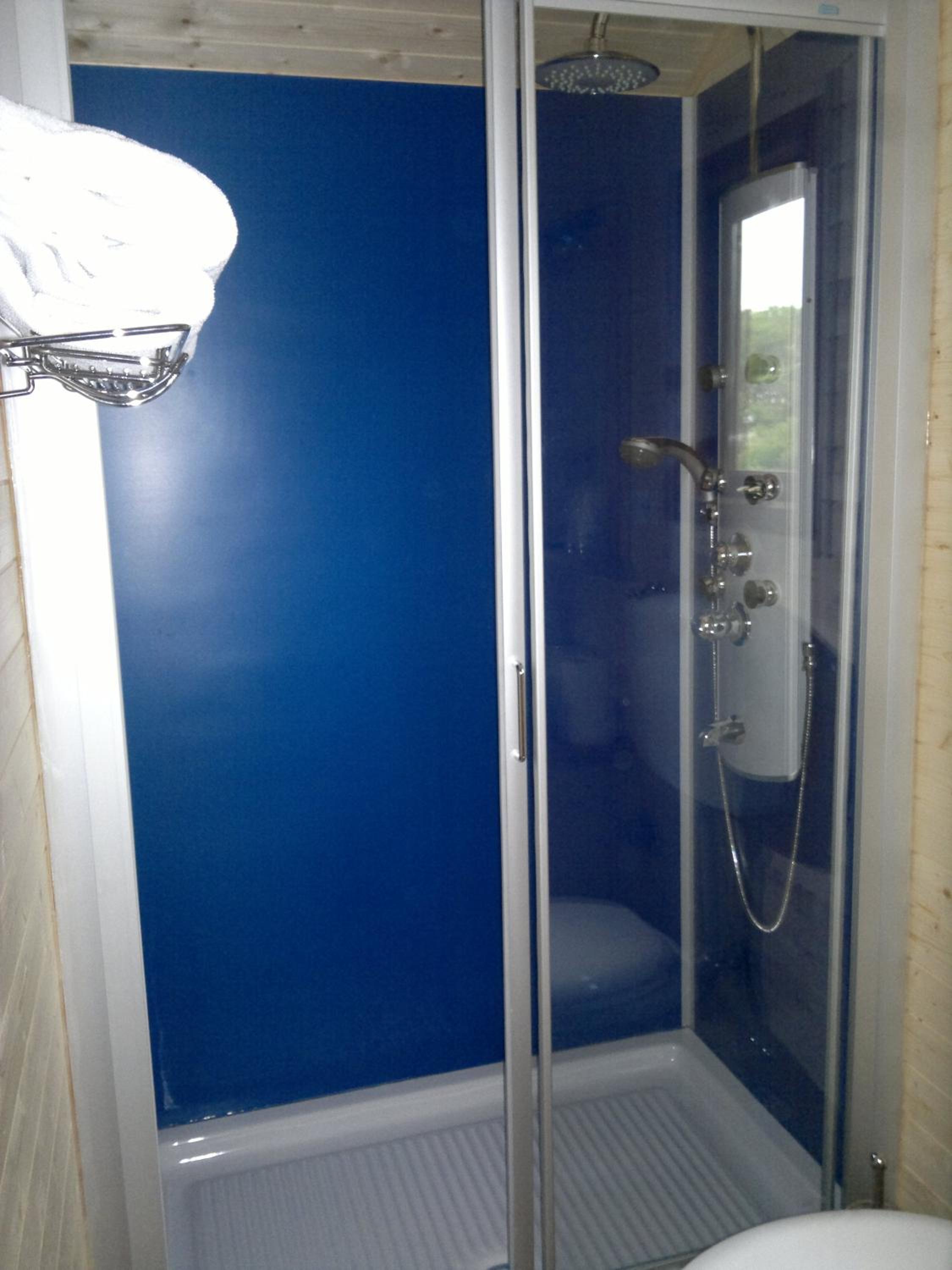 Mobile Home - Photo 4