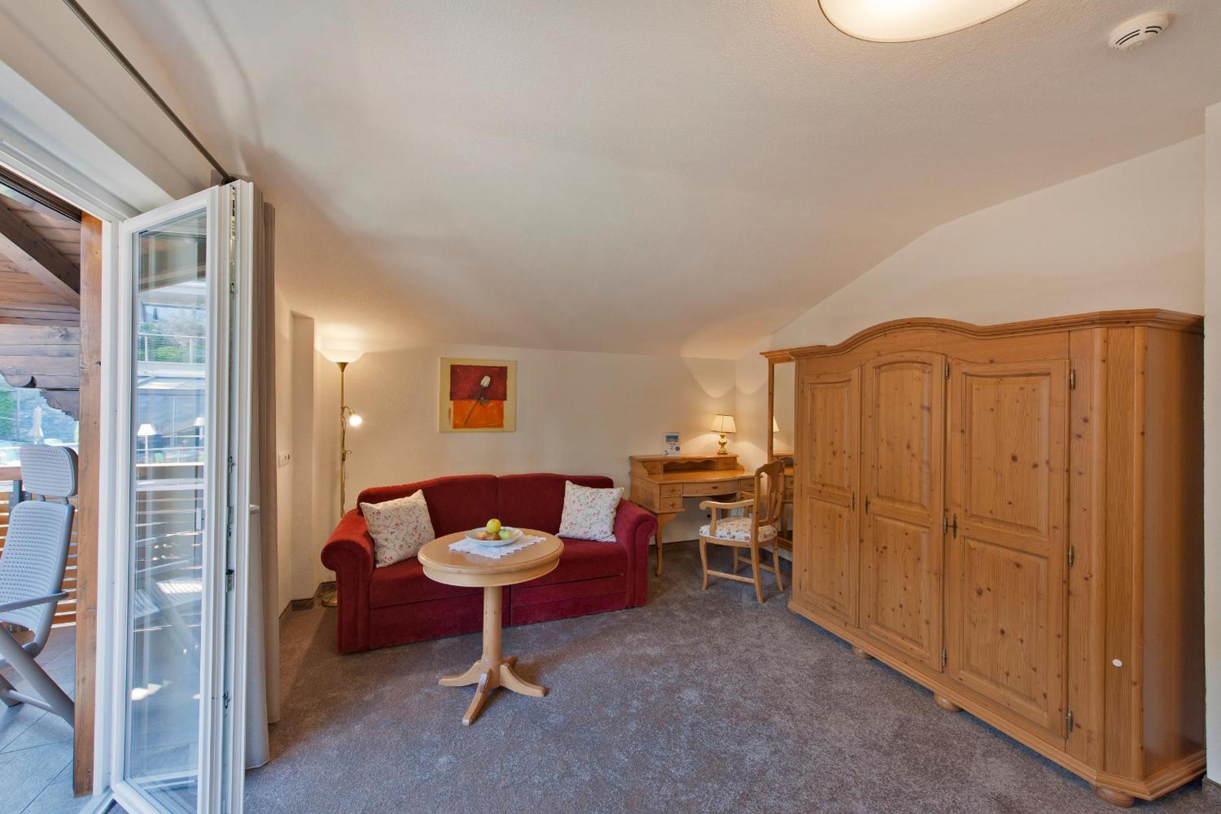 Double Room with Pool View photo 2