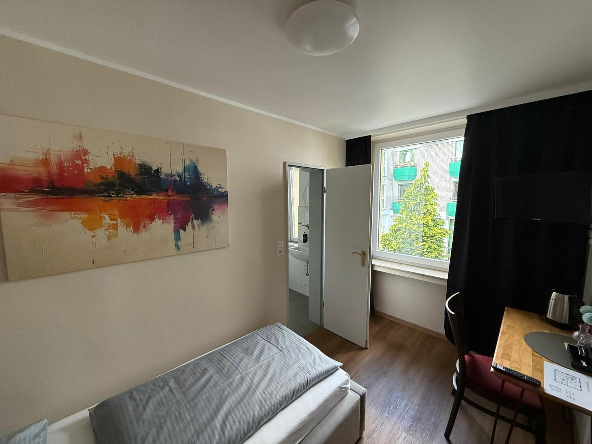 Standard Double Room photo 3