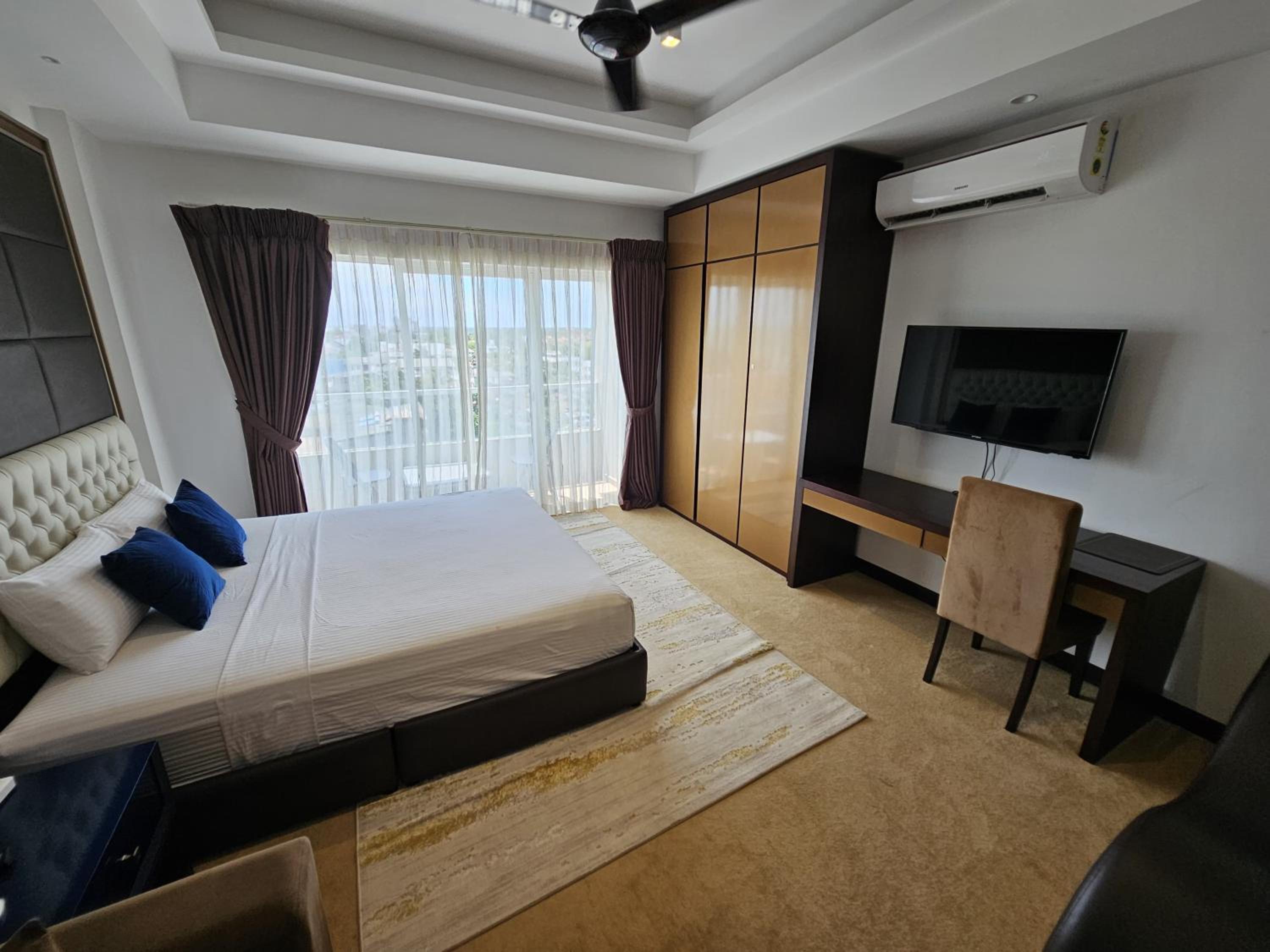 Apartment with Sea View photo 1