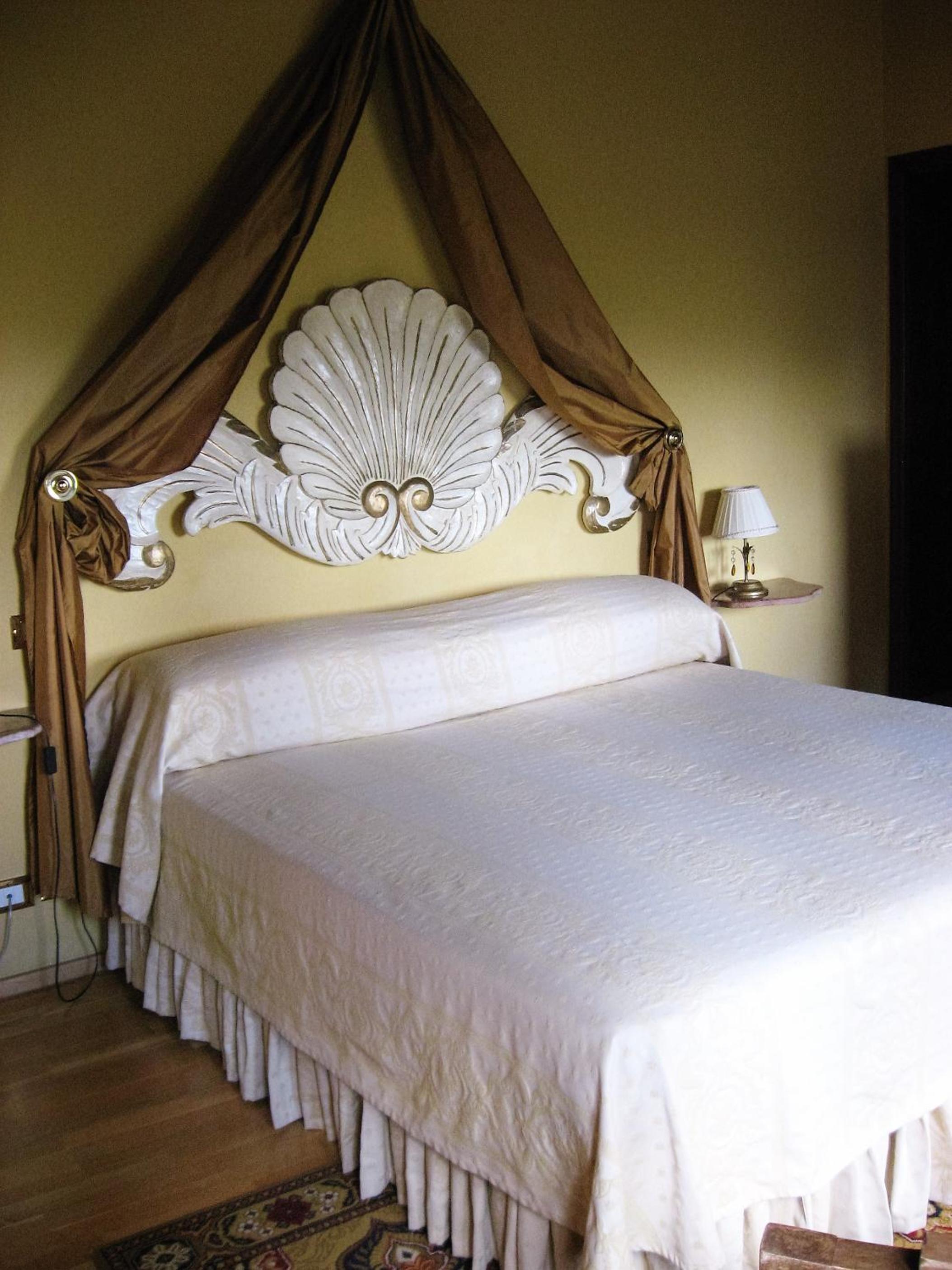Superior Double or Twin Room - Photo 4