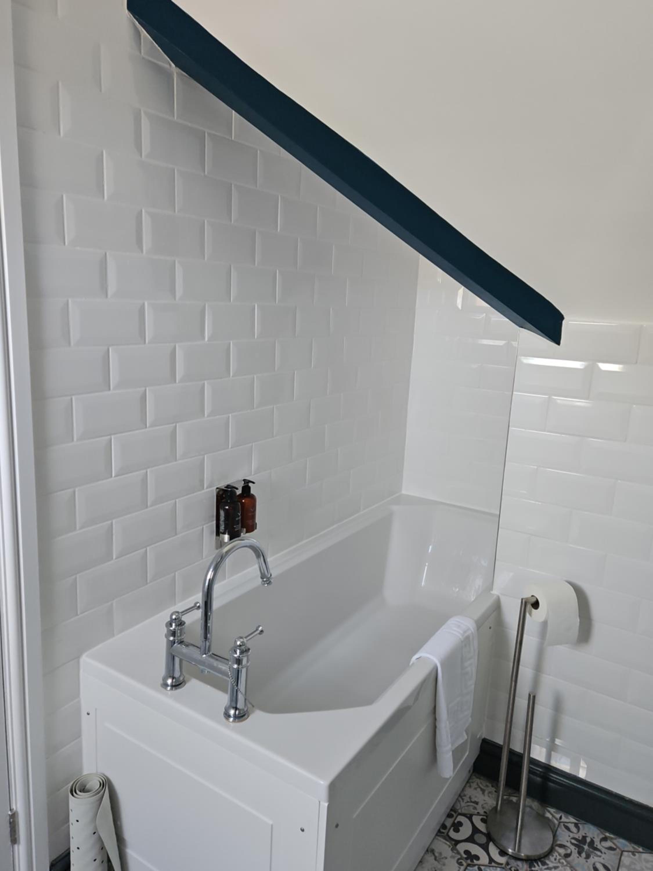 Two-Bedroom Suite - Photo 8