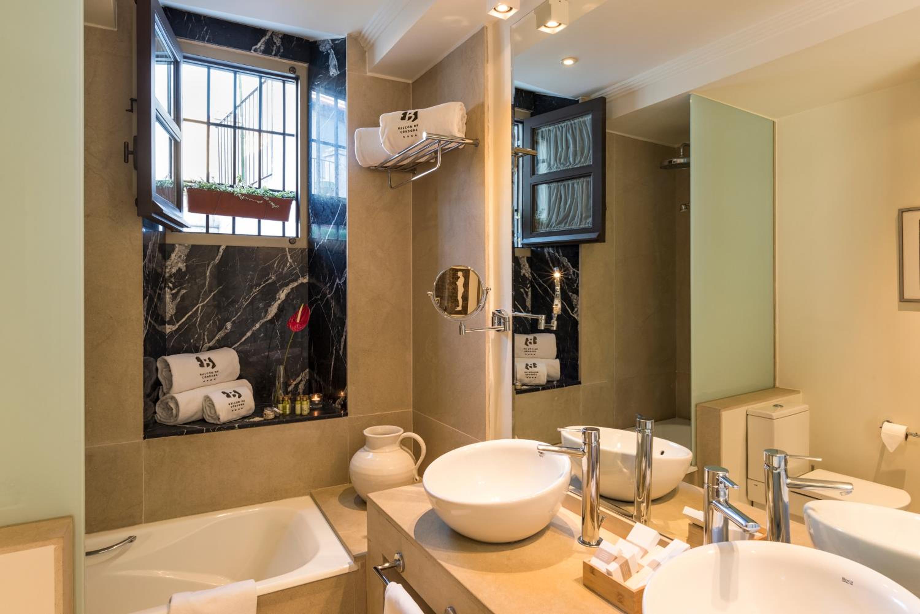 Family Room with Bath - Photo 4
