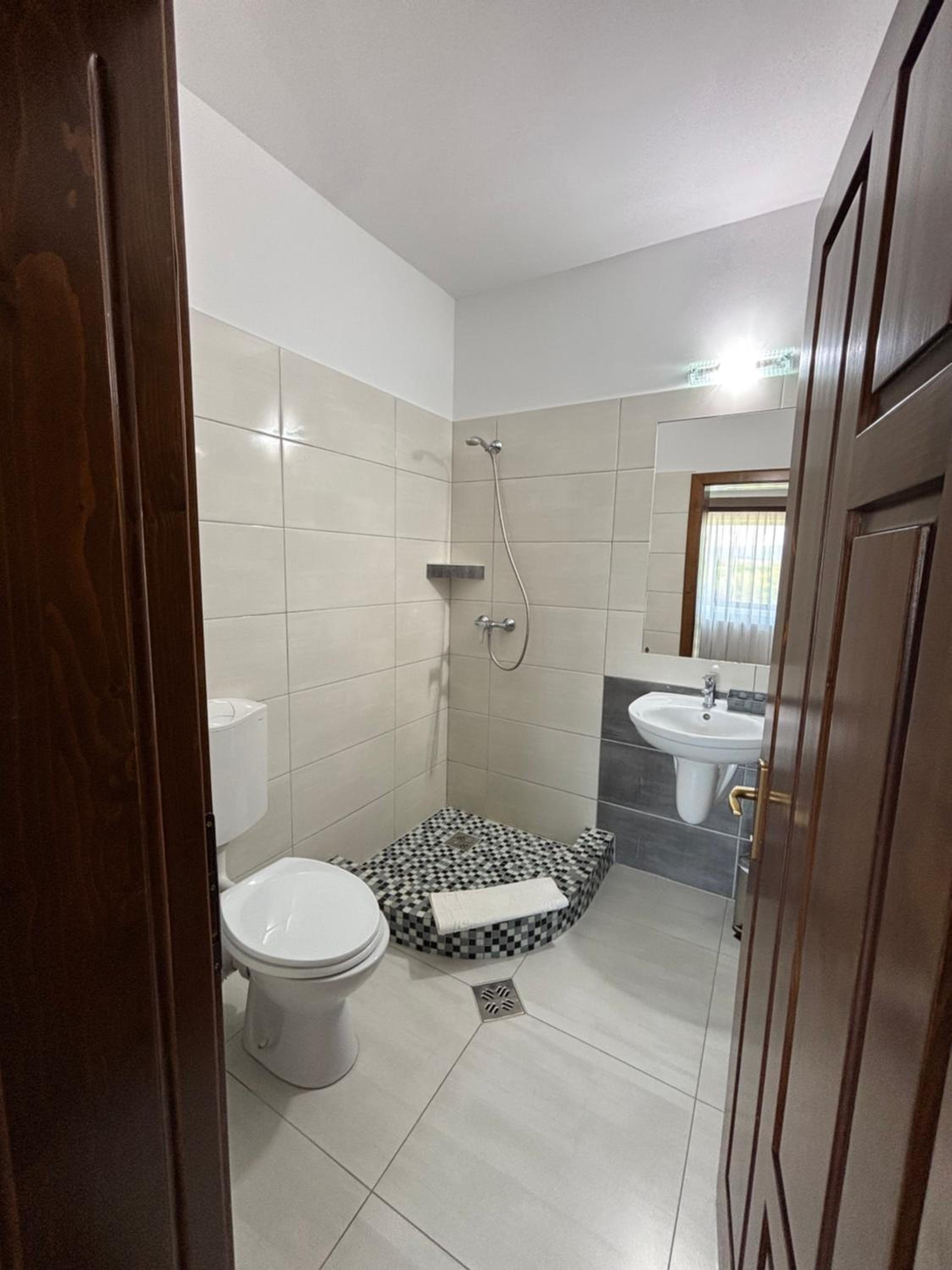 Apartment - Photo 4