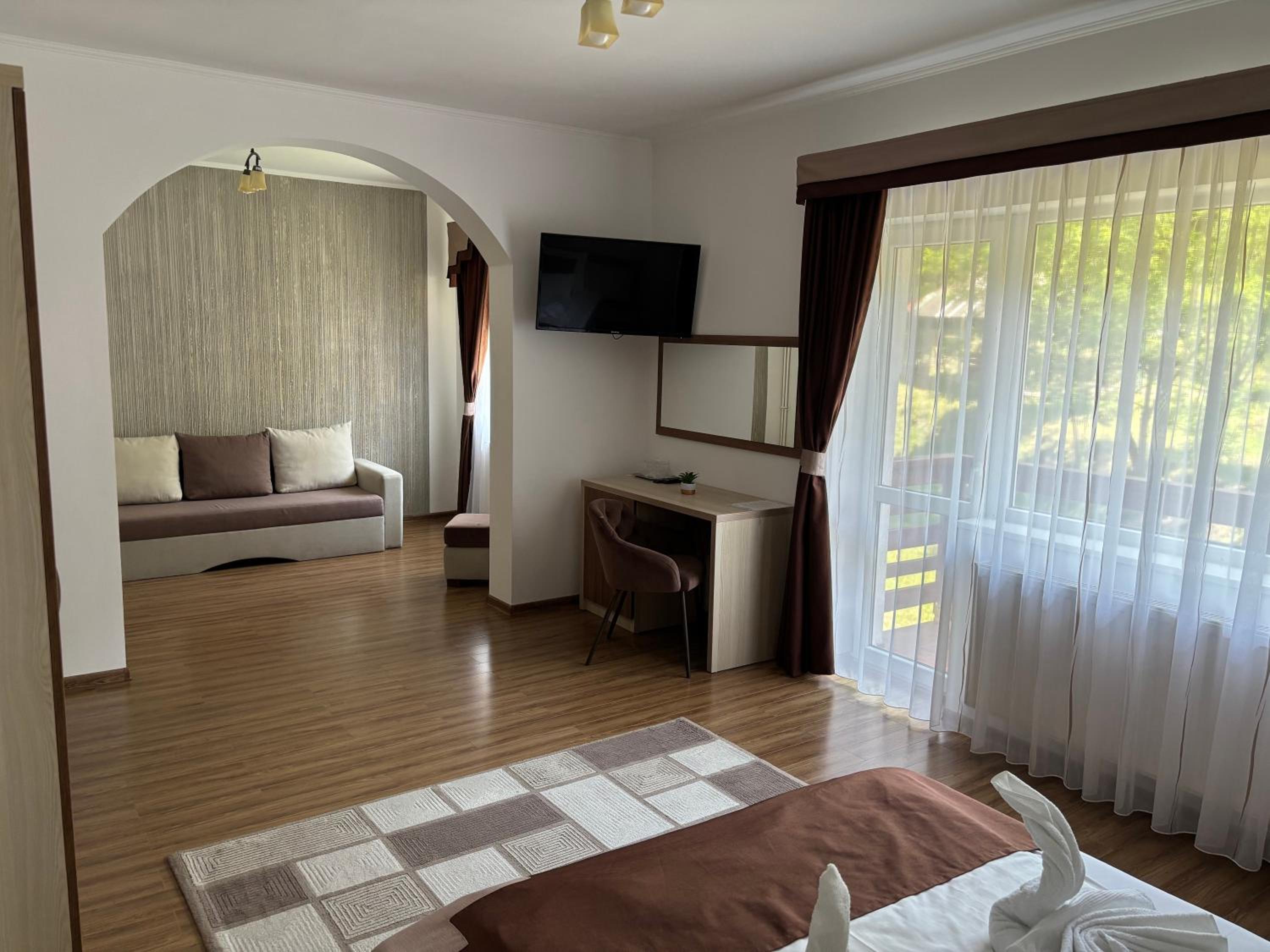 Apartment - Photo 2