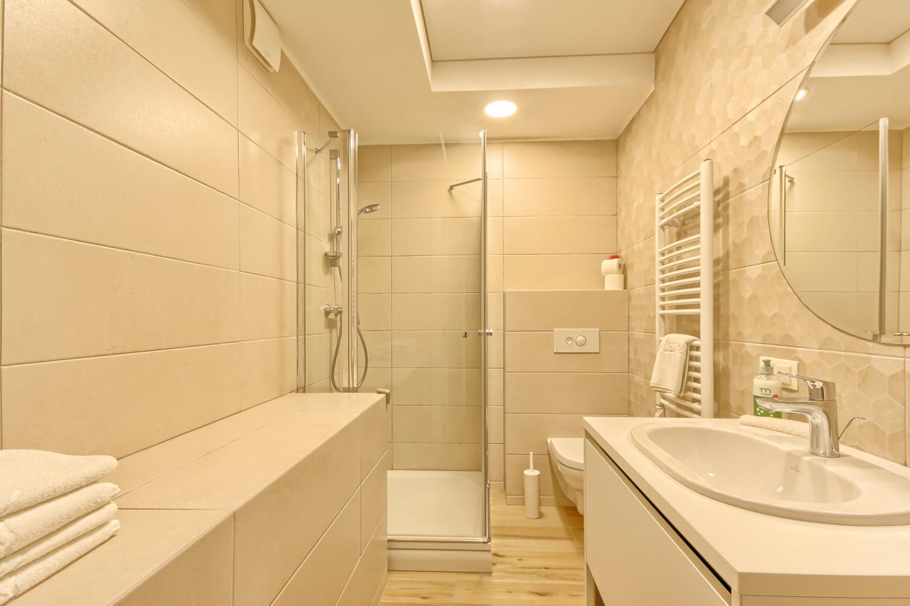 Studio Apartment photo 2
