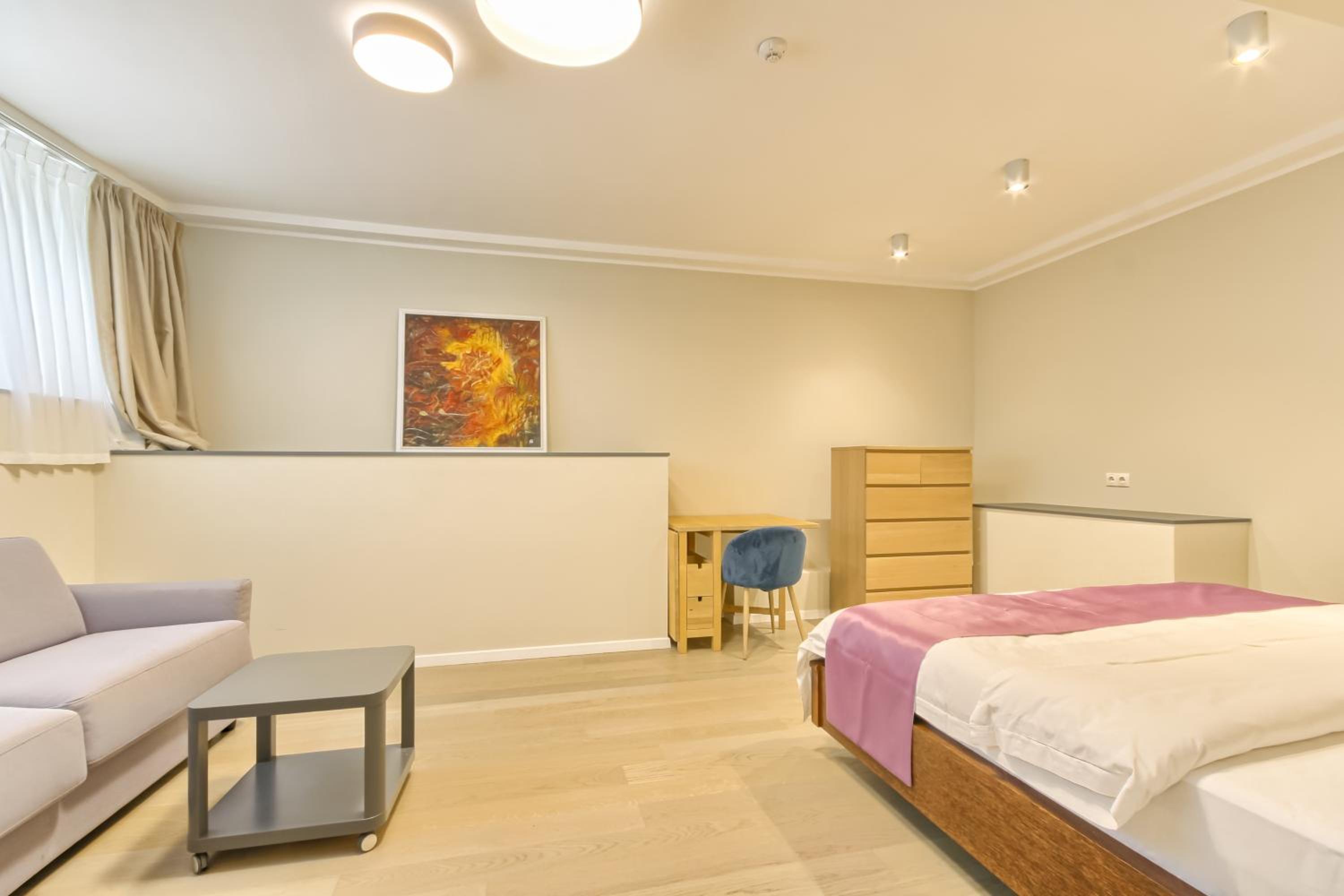 Studio Apartment photo 2
