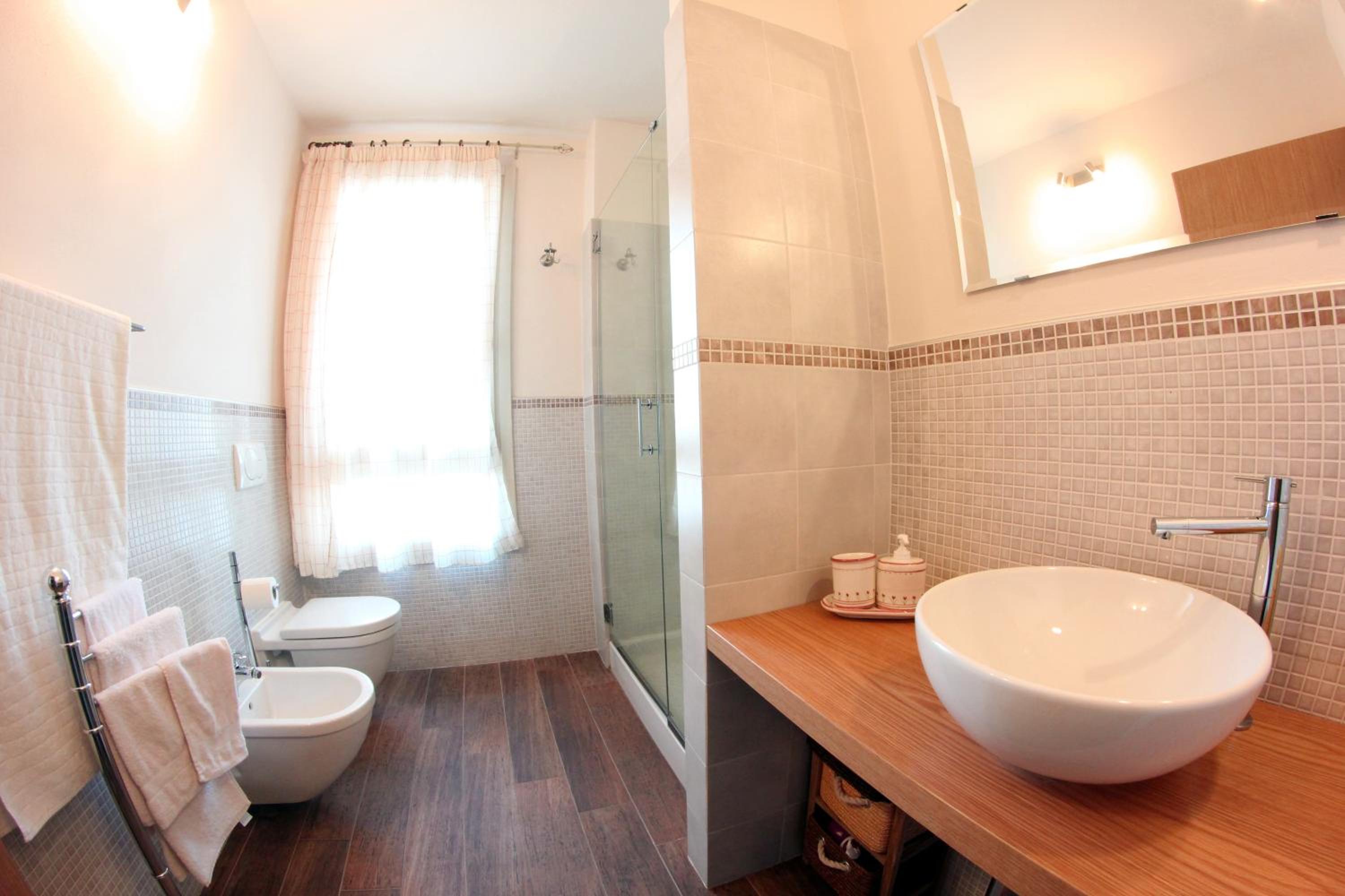 One-Bedroom Apartment (4 Adults) - Photo 6
