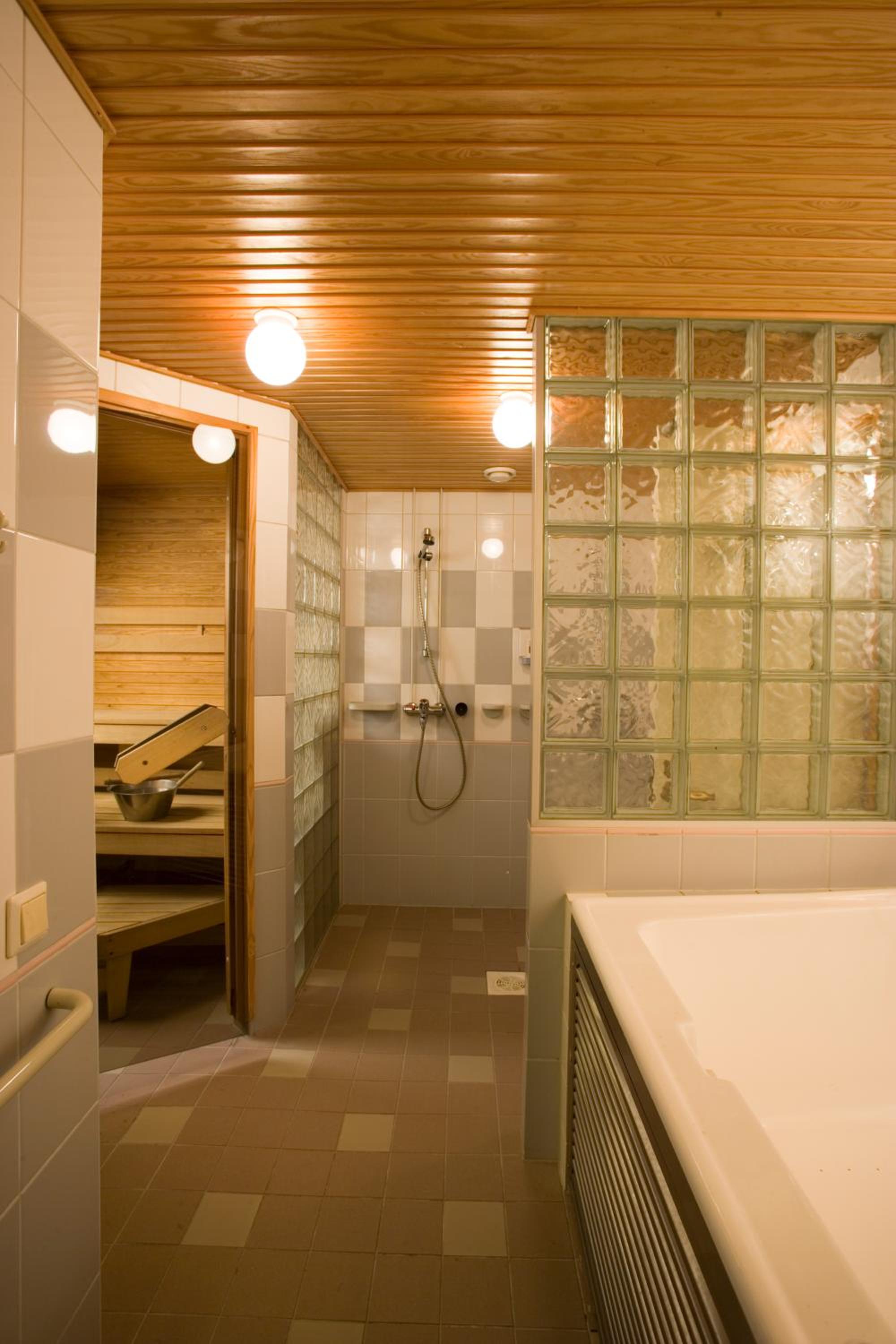 5 Bedroom Apartment - Photo 5
